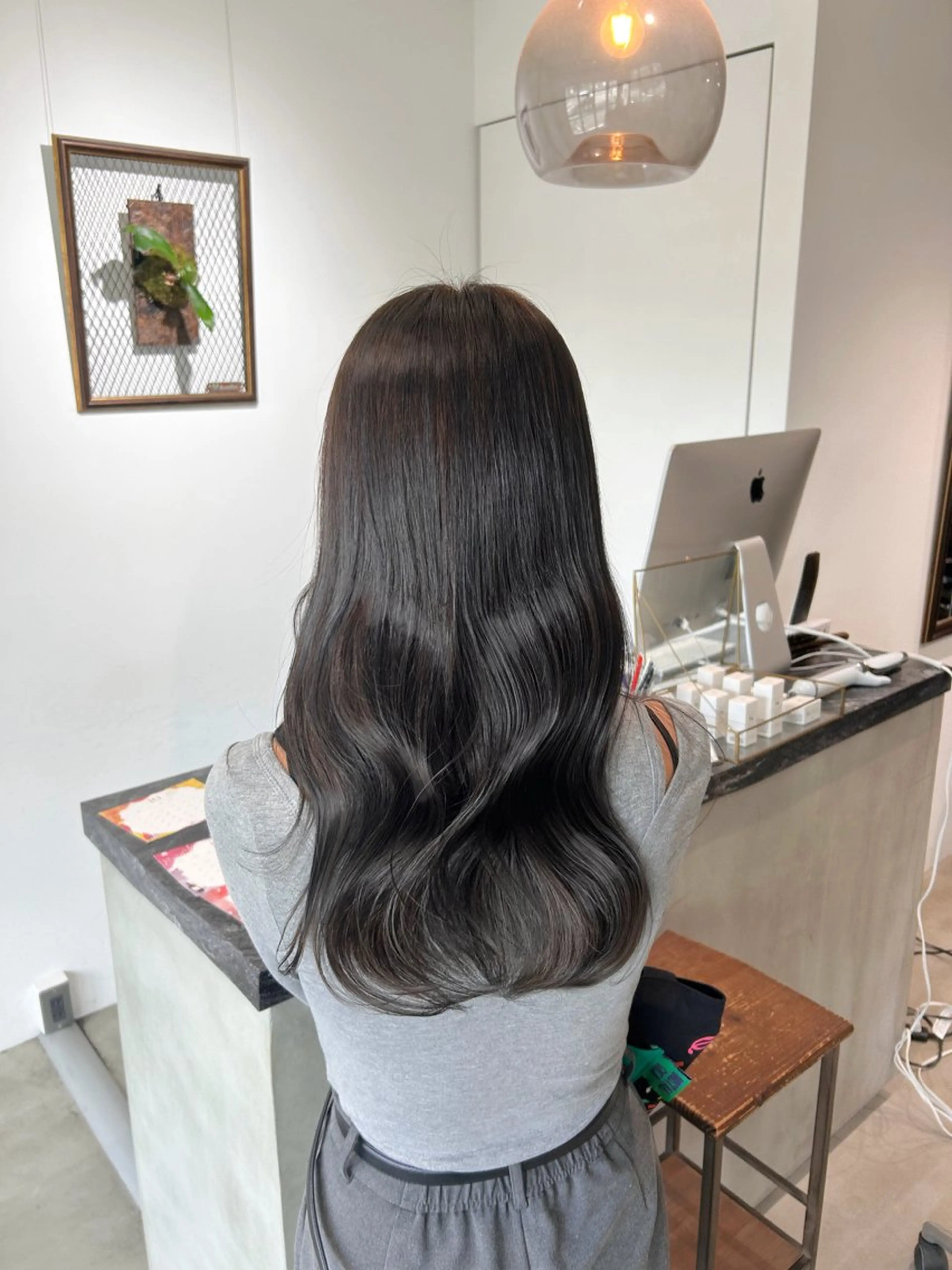 ロング アッシュ アッシュグレー アッシュグレージュ Lis blanc所属・しみずゆさ/所沢 モデル様募集中🤍のヘアスタイル