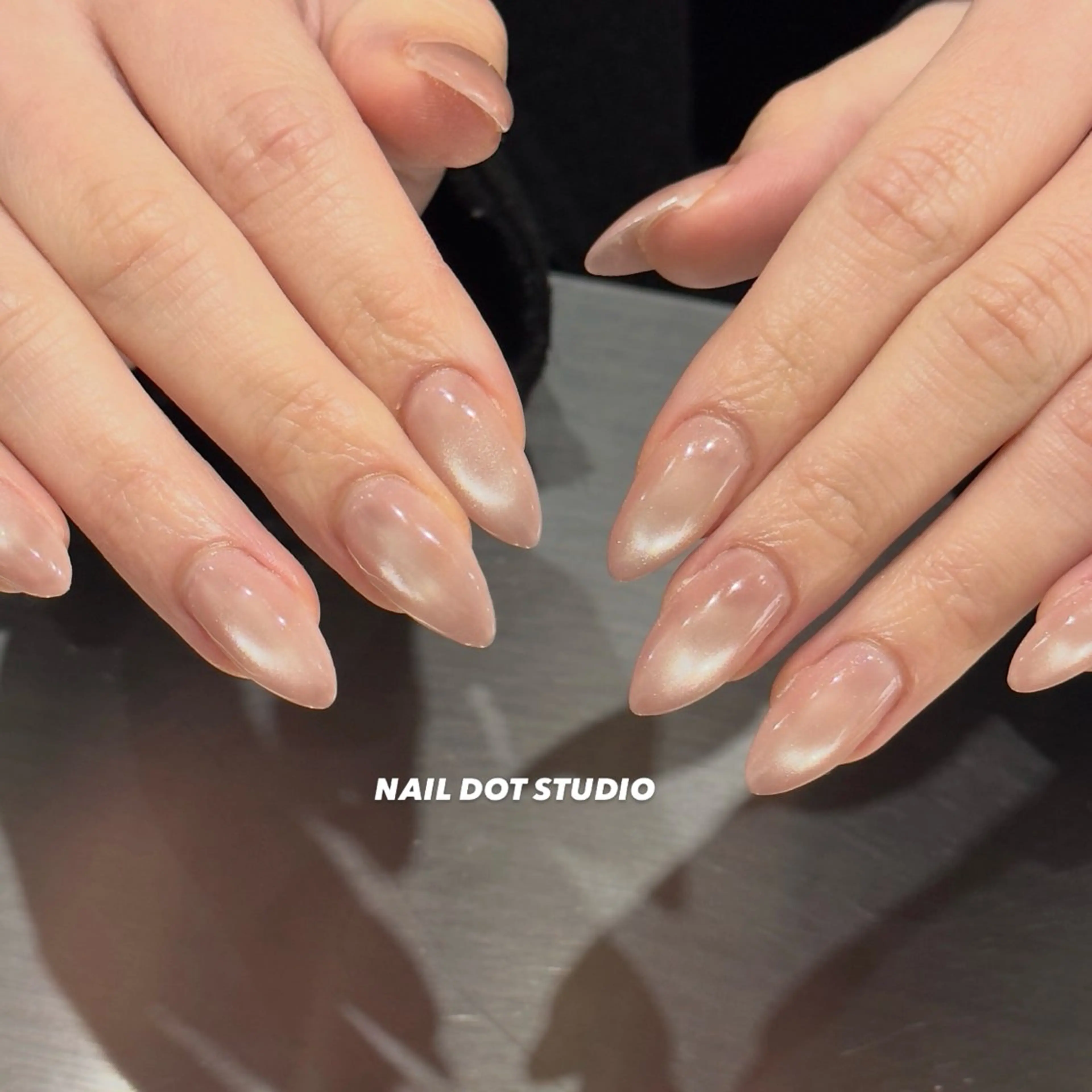 ネイル ハンドネイル NAILDOTSTU DIO SEINAのネイルデザイン