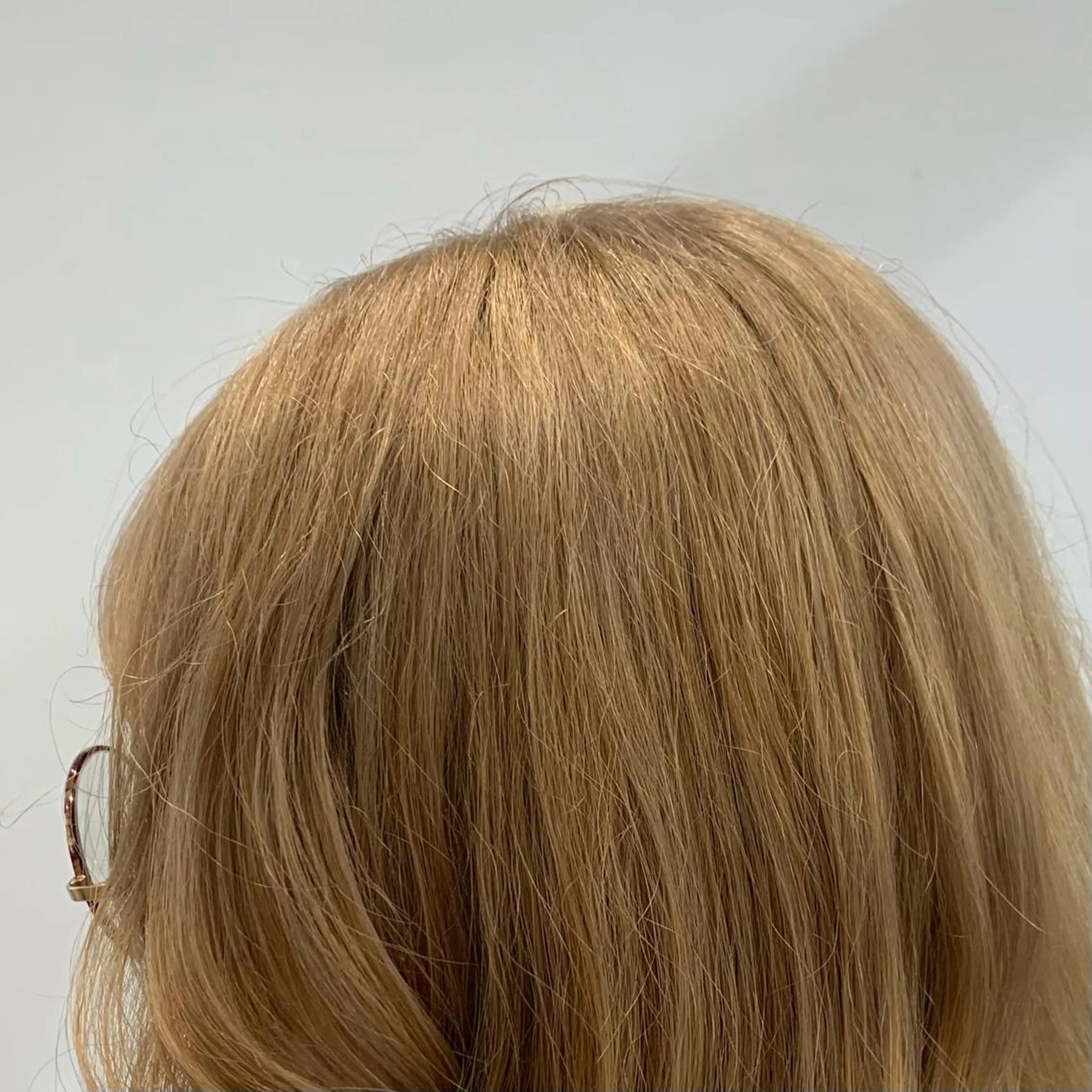 ミディアム カラー メンズ メンズブリーチ ベージュカラー ブリーチ ミルクティーベージュ 浅草個室/髪質改善 🫧ちえ🫧のヘアスタイル