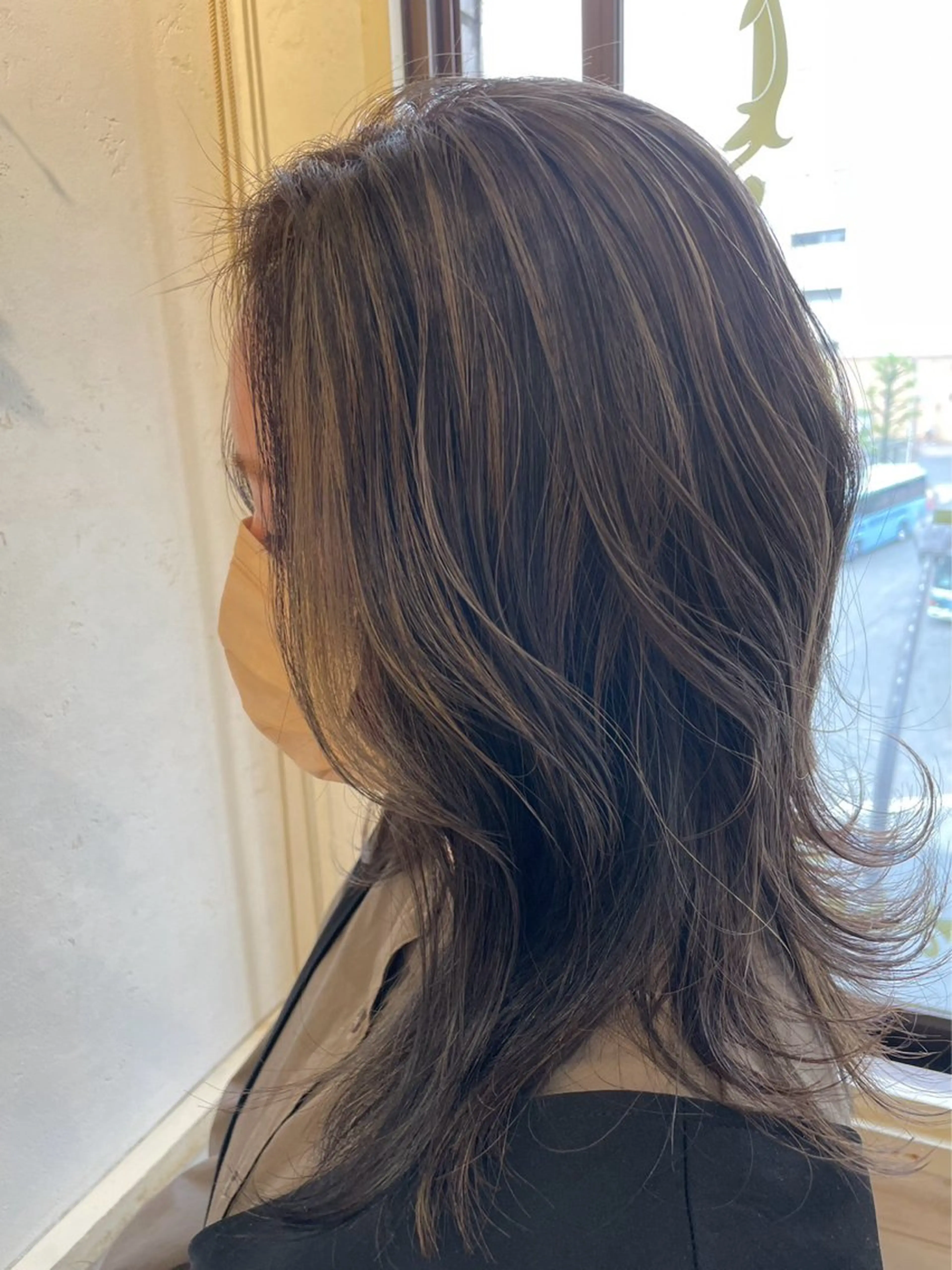 ロング カラー ヘアカラー 岡本 葵のヘアスタイル