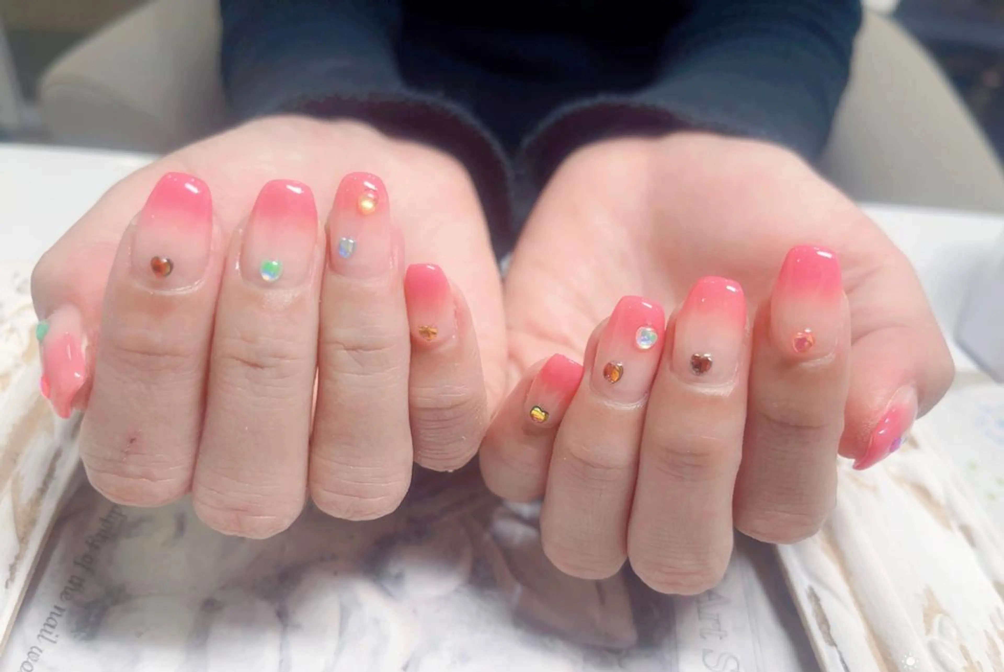 ネイル AB マツエクネイルサロンのネイルデザイン