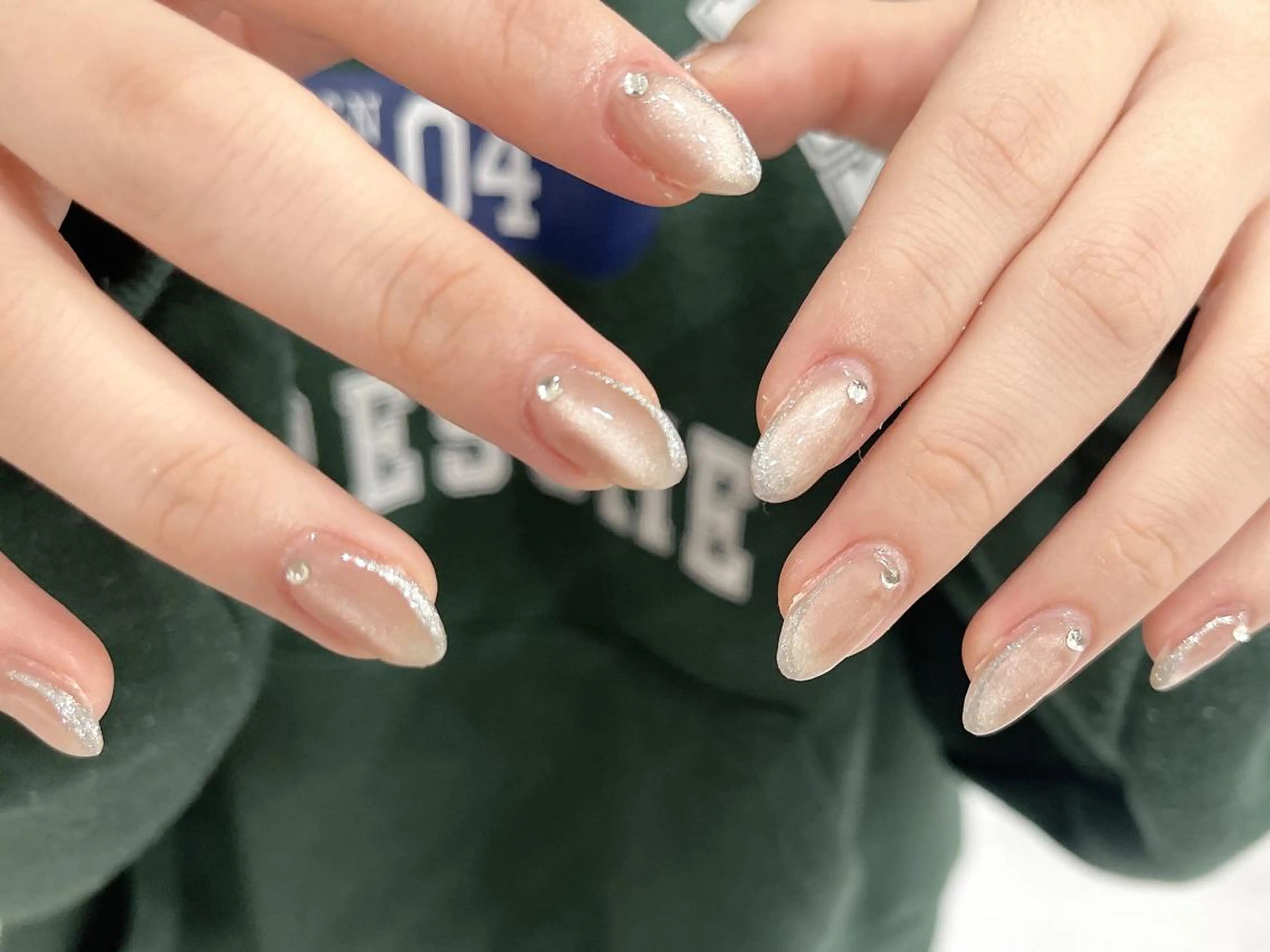 ネイル アートネイル 持ち込み Rainrain💧 パーツ豊富、やり放題のネイルデザイン