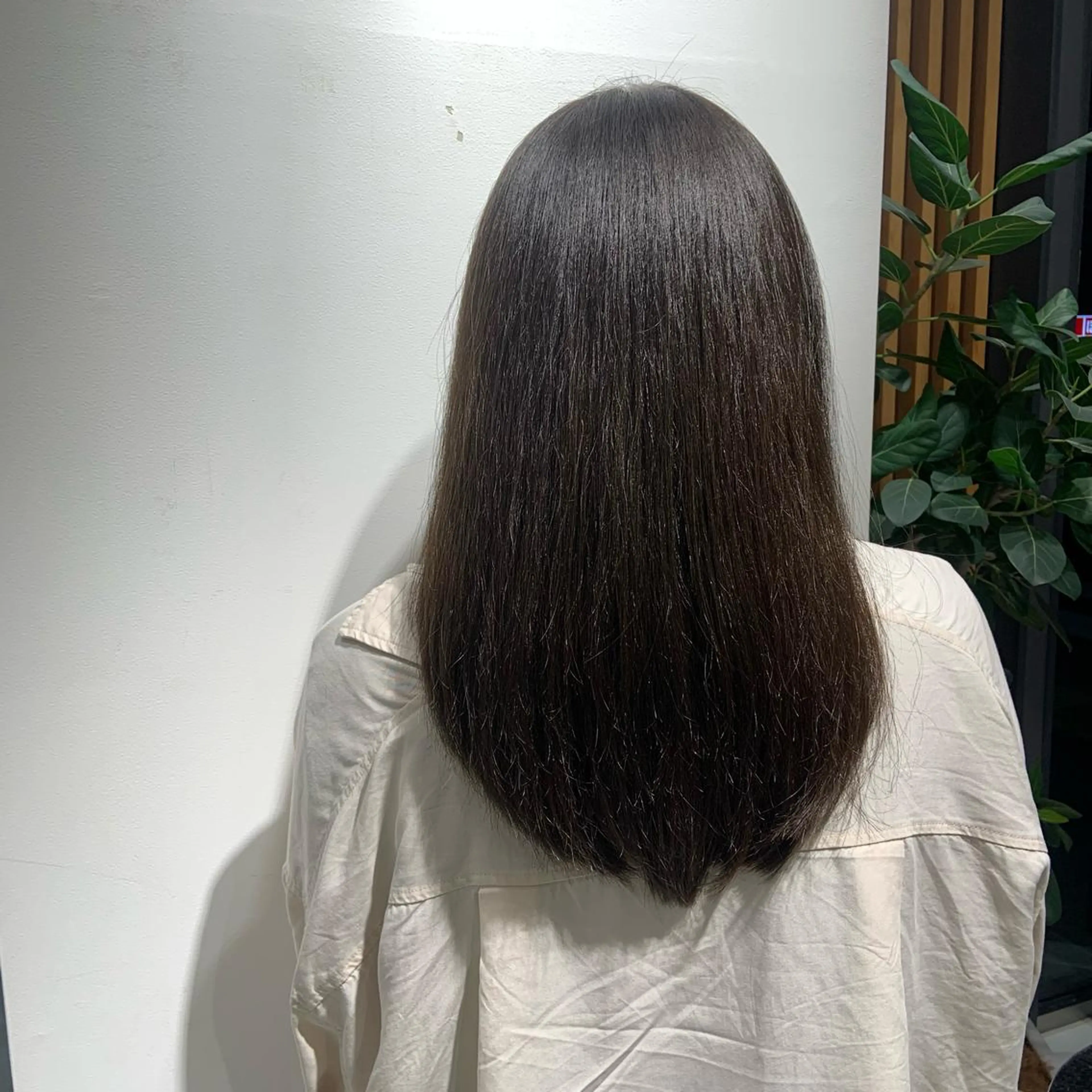 ロング レイヤーカット air -GINZA tower所属・小潟 千尋のヘアスタイル