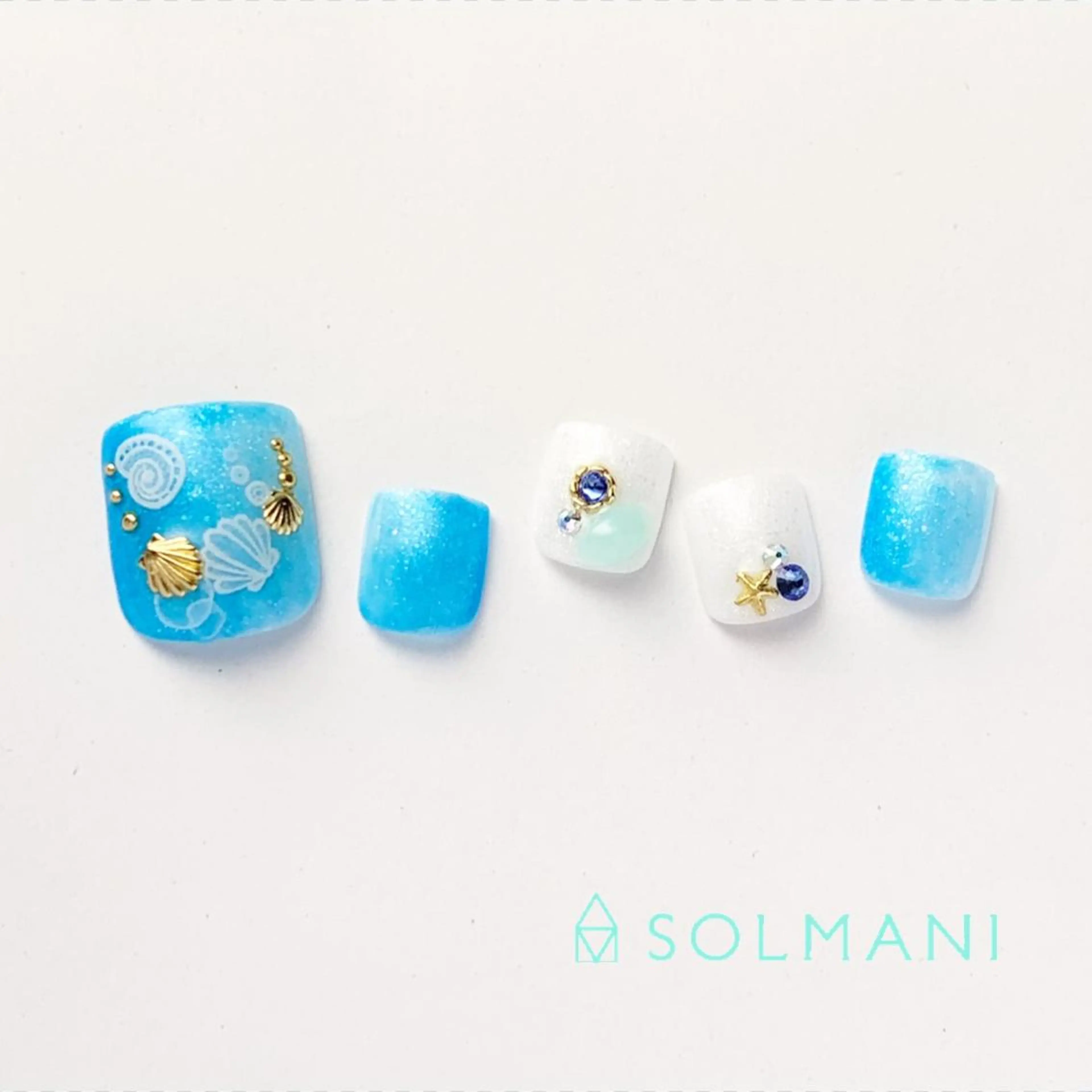 ネイル フットネイル SOLMANI 予約担当のネイルデザイン