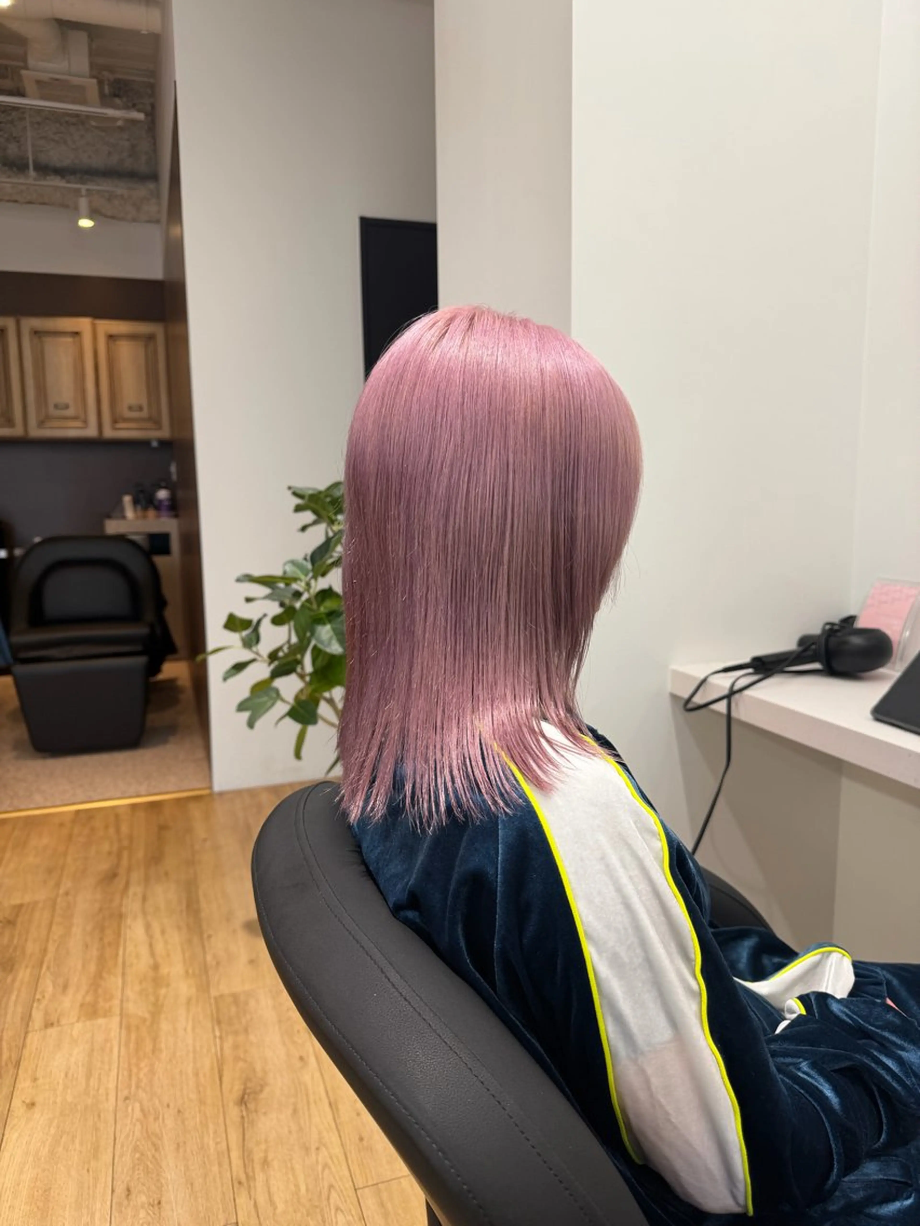 セミロング 🌈モテ色 村上のぶきのヘアスタイル