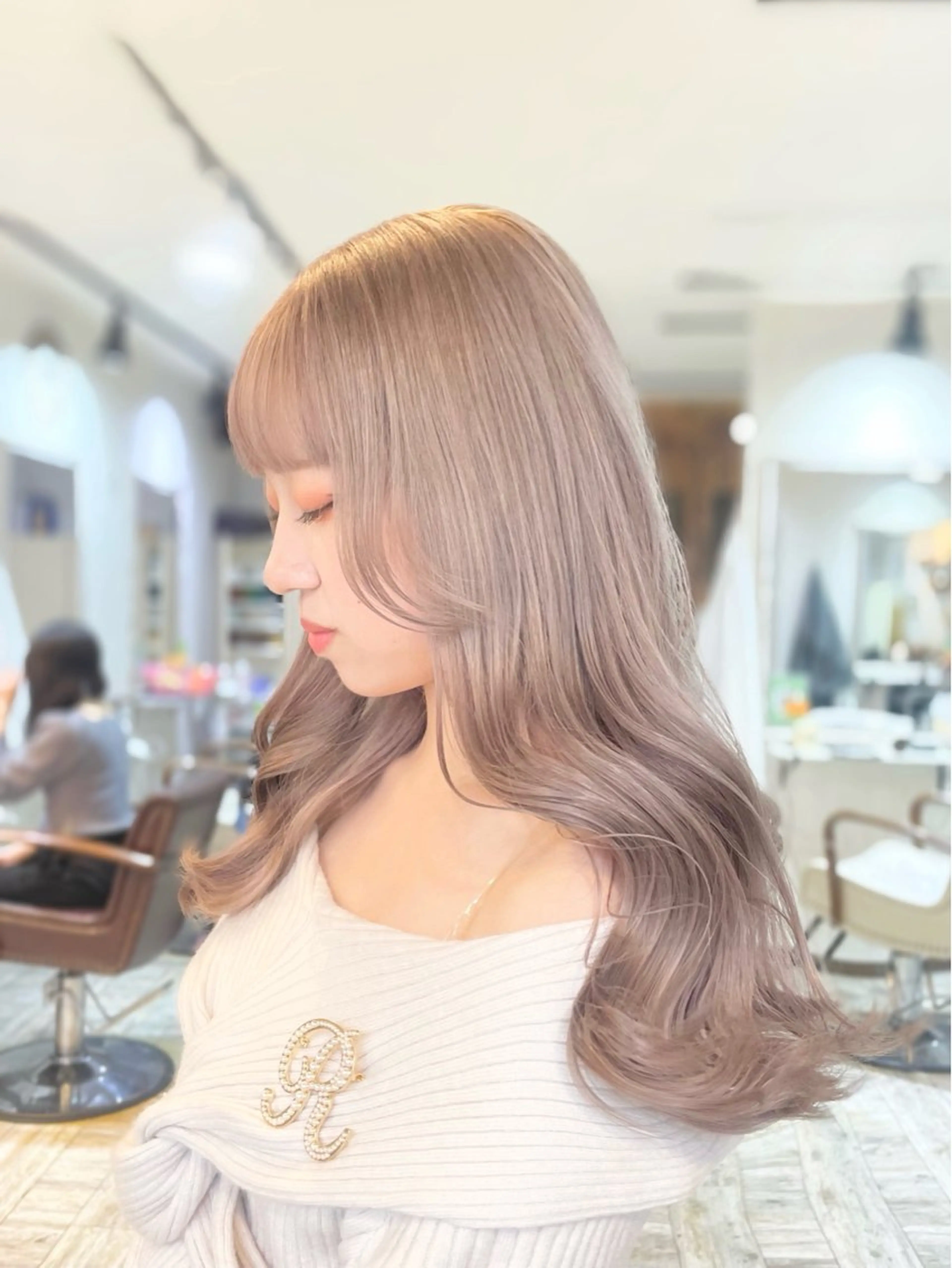 ロング カラー motel所属・雰囲気引き出す ✨大人レディのヘアスタイル