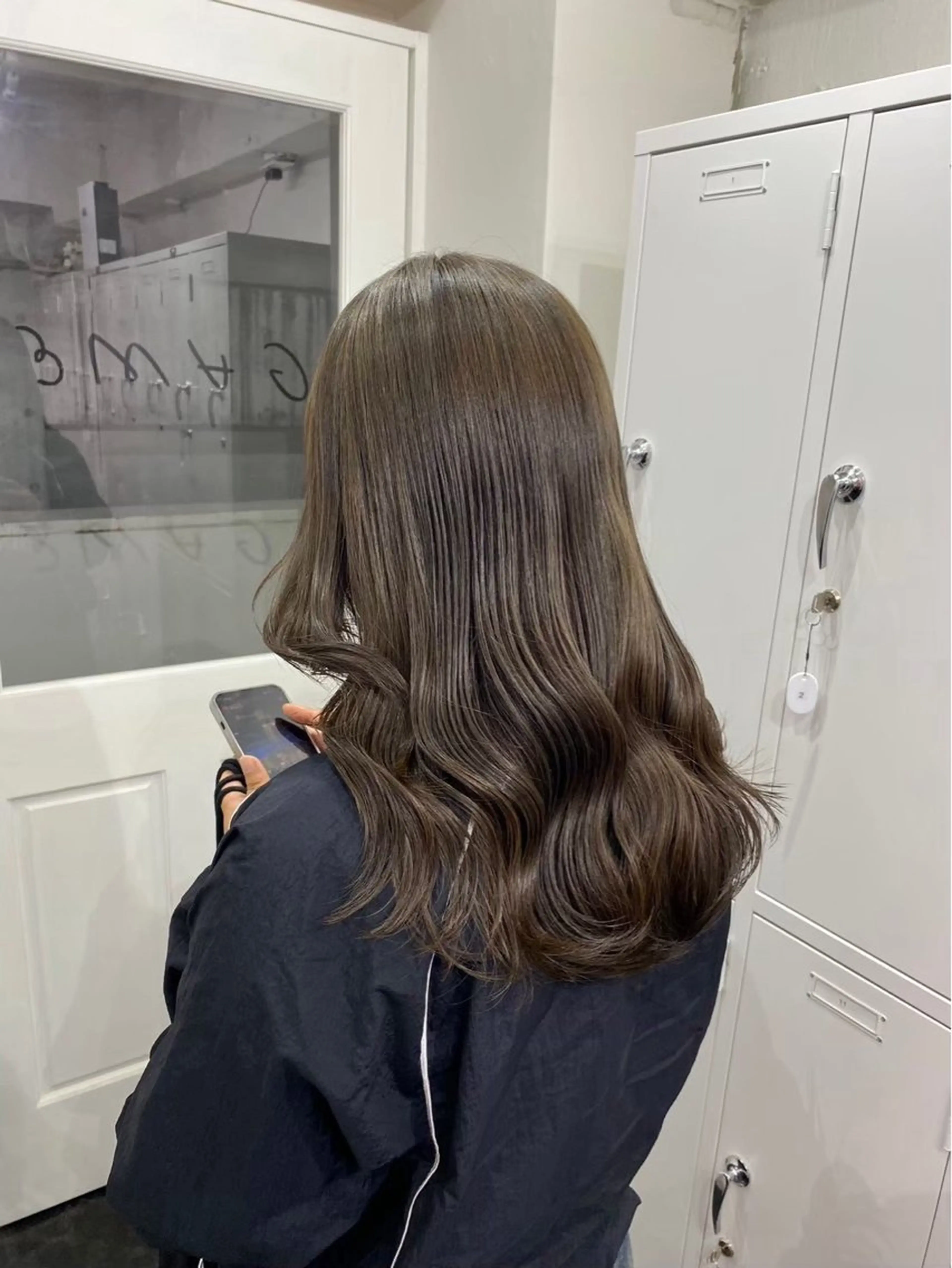 ロング 🎀艶ハイトーン モテ髪🎀さや💜のヘアスタイル