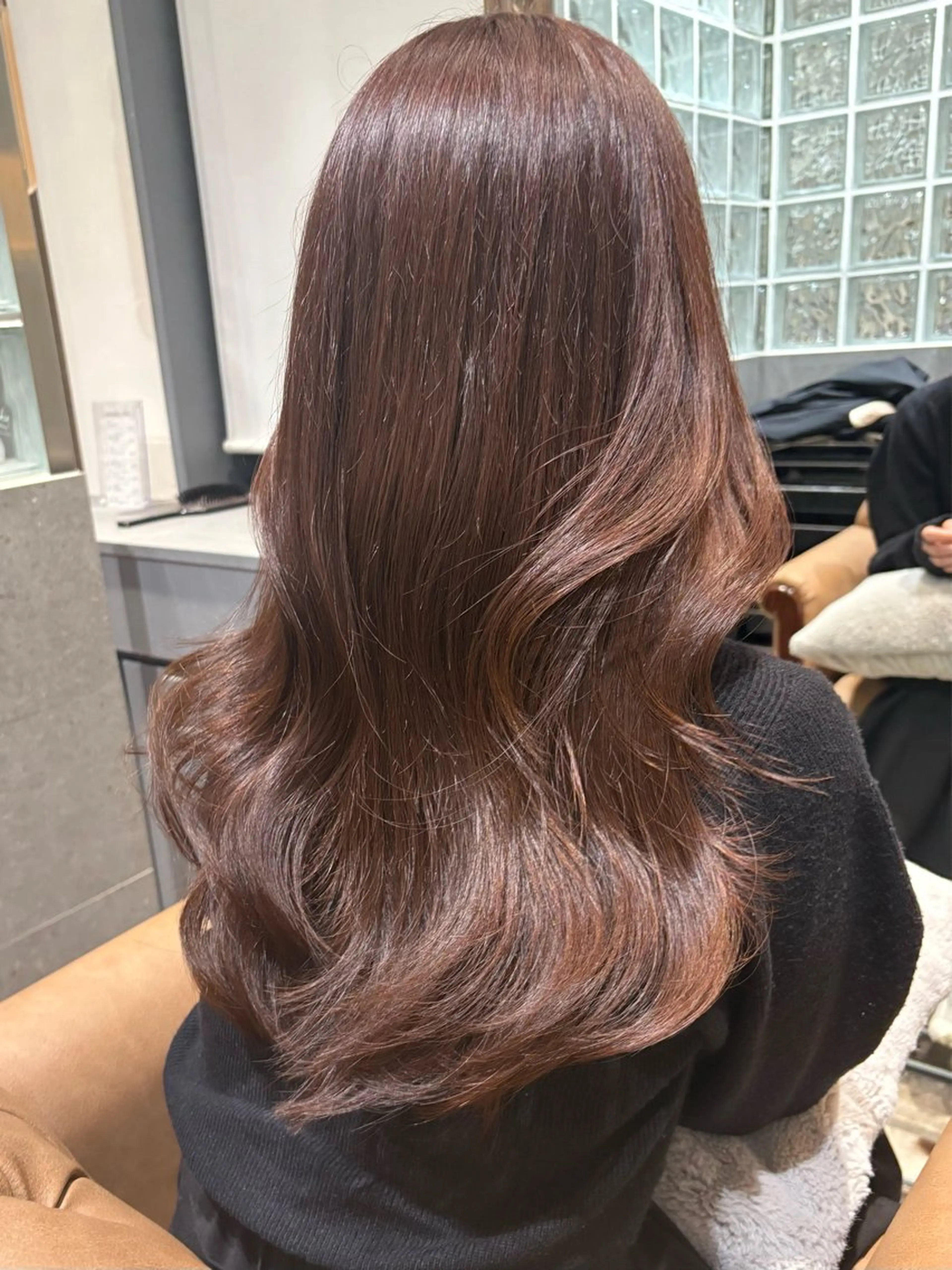 ロング カット ヘアカラー トリートメント Kanami/韓国風 /艶カラーのヘアスタイル