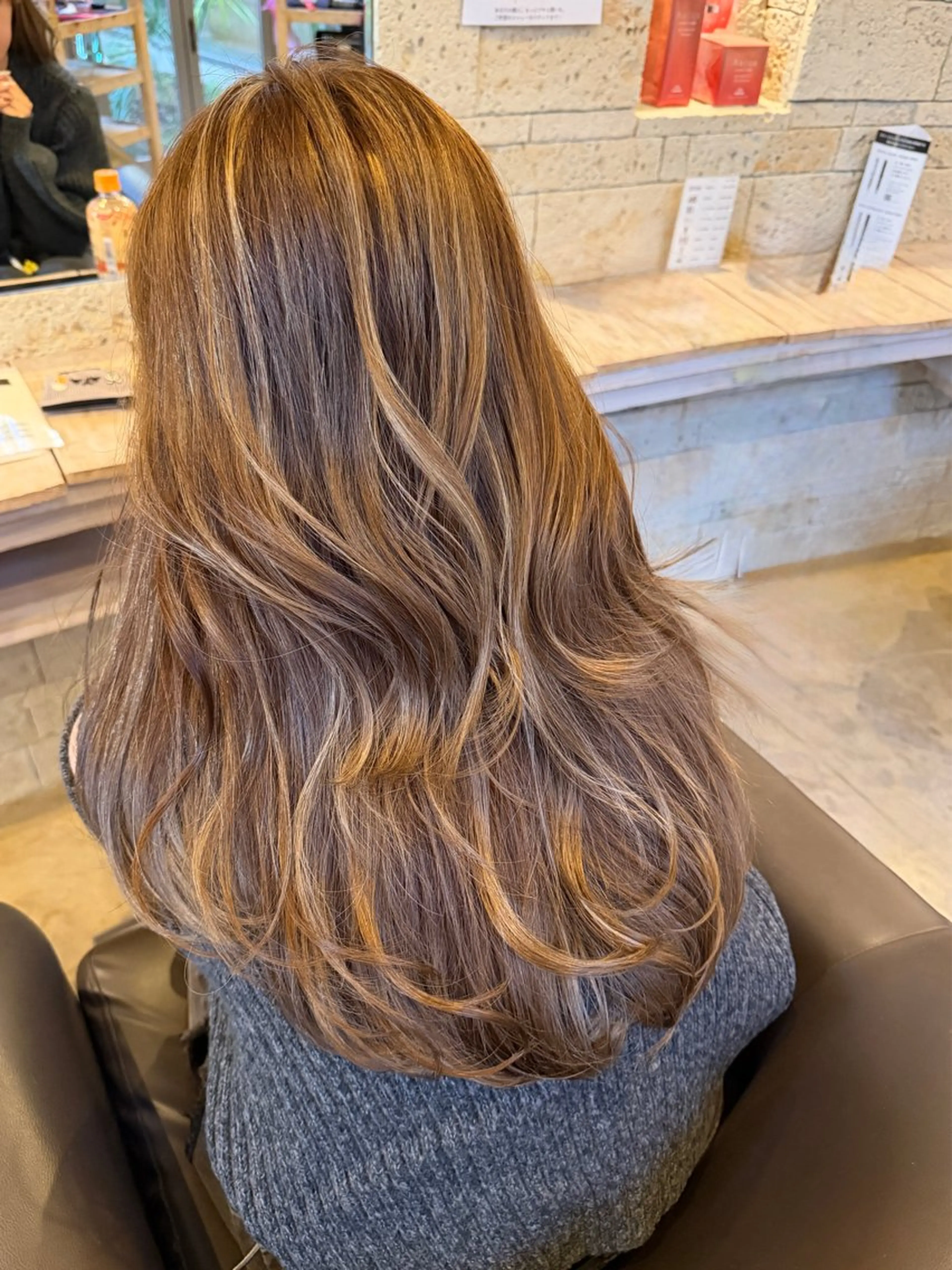 ロング カラー ハイライトカラー ハイライト カット ヘアカラー トリートメント パーマ/艶カラー/ 髪質改善/伊藤愛麻のヘアスタイル