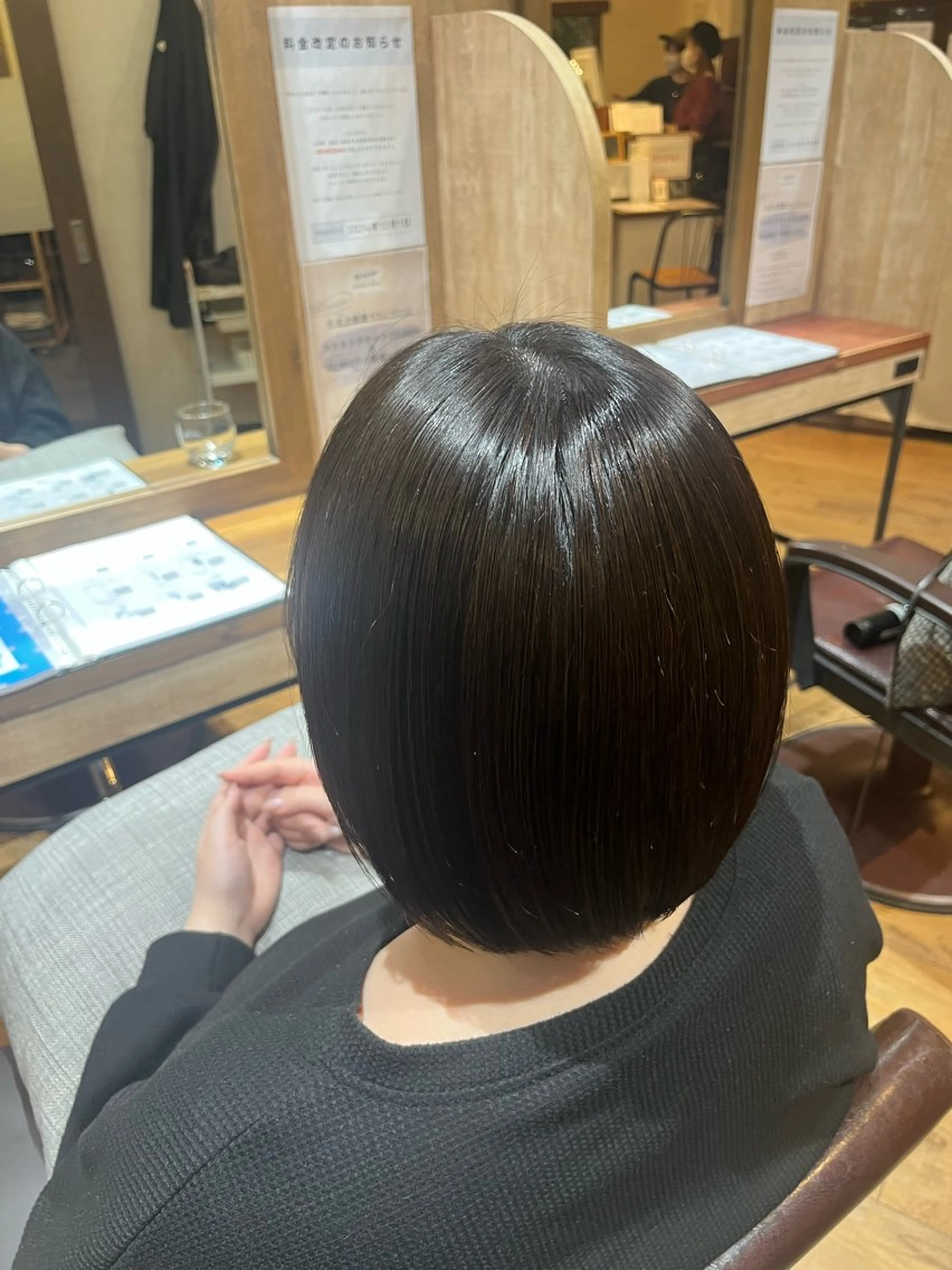 ショート カラー 透明感カラー トリートメント 🫧ブリーチ×透明感 カラー🎀ココカラのヘアスタイル