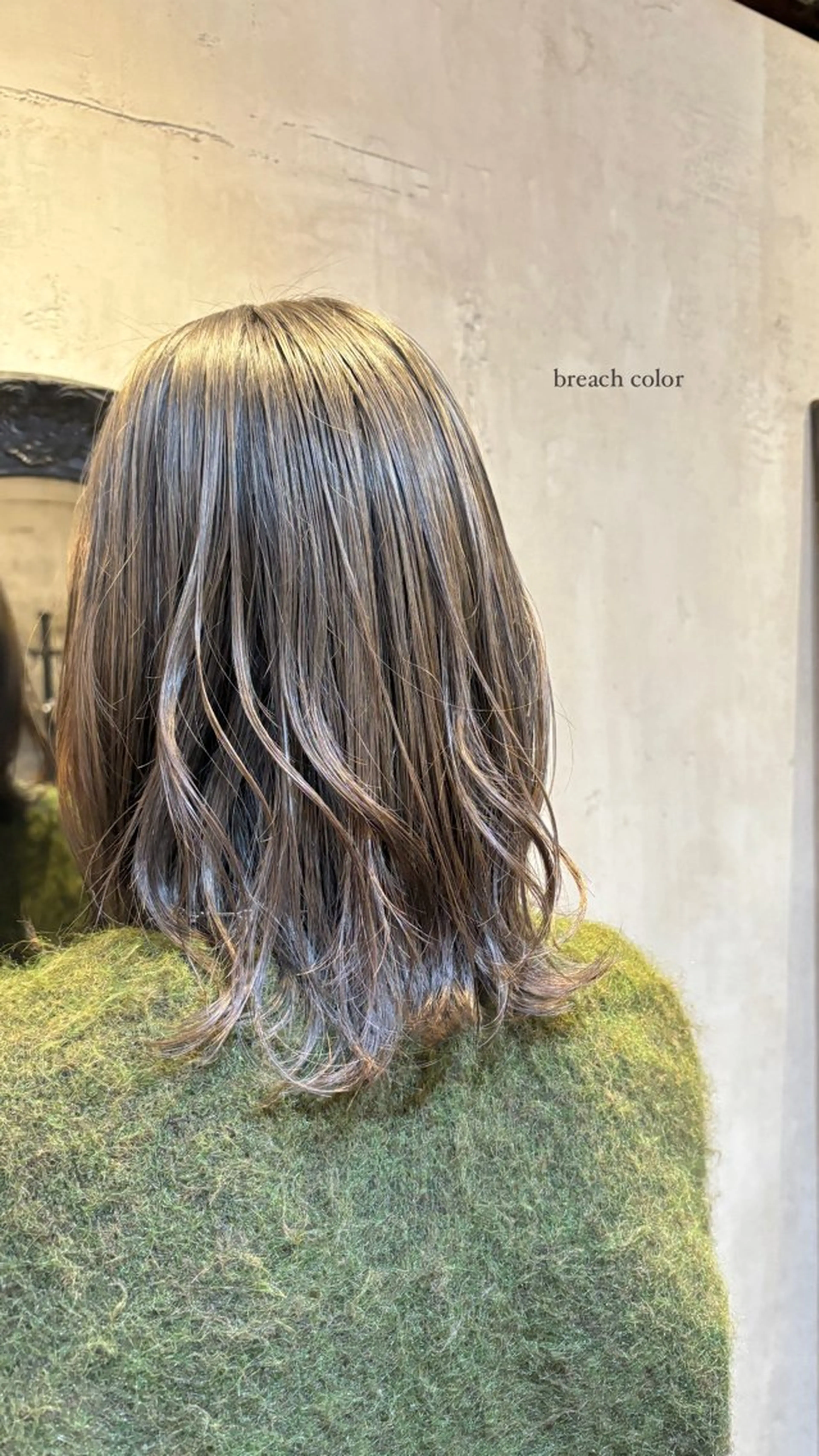 ミディアム カラー ブリーチ グレージュ ade omotesando所属・ボブ/レイヤー 表参道/runaのヘアスタイル