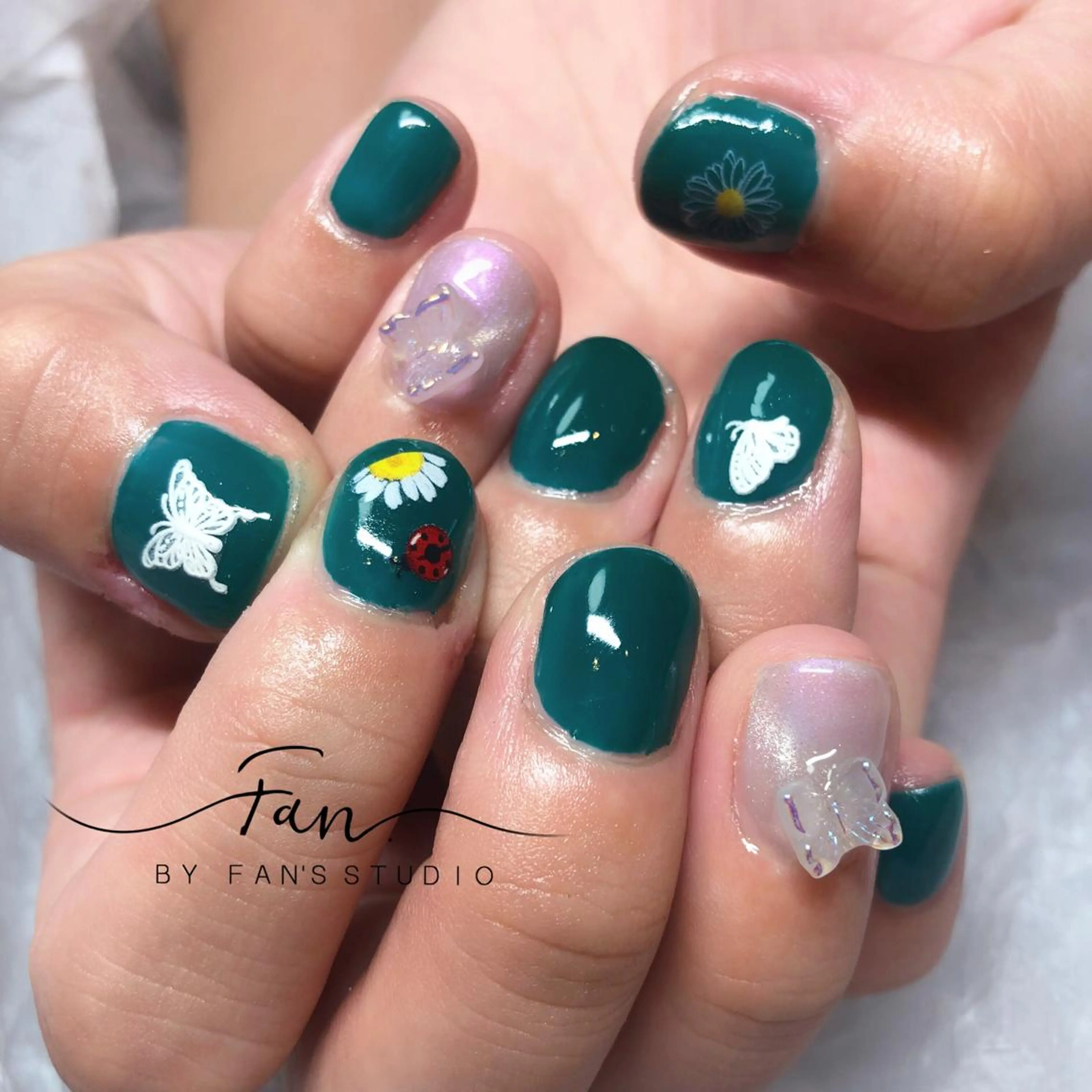 ネイル 🌻FAN'S STUDIO池袋🌻のネイルデザイン