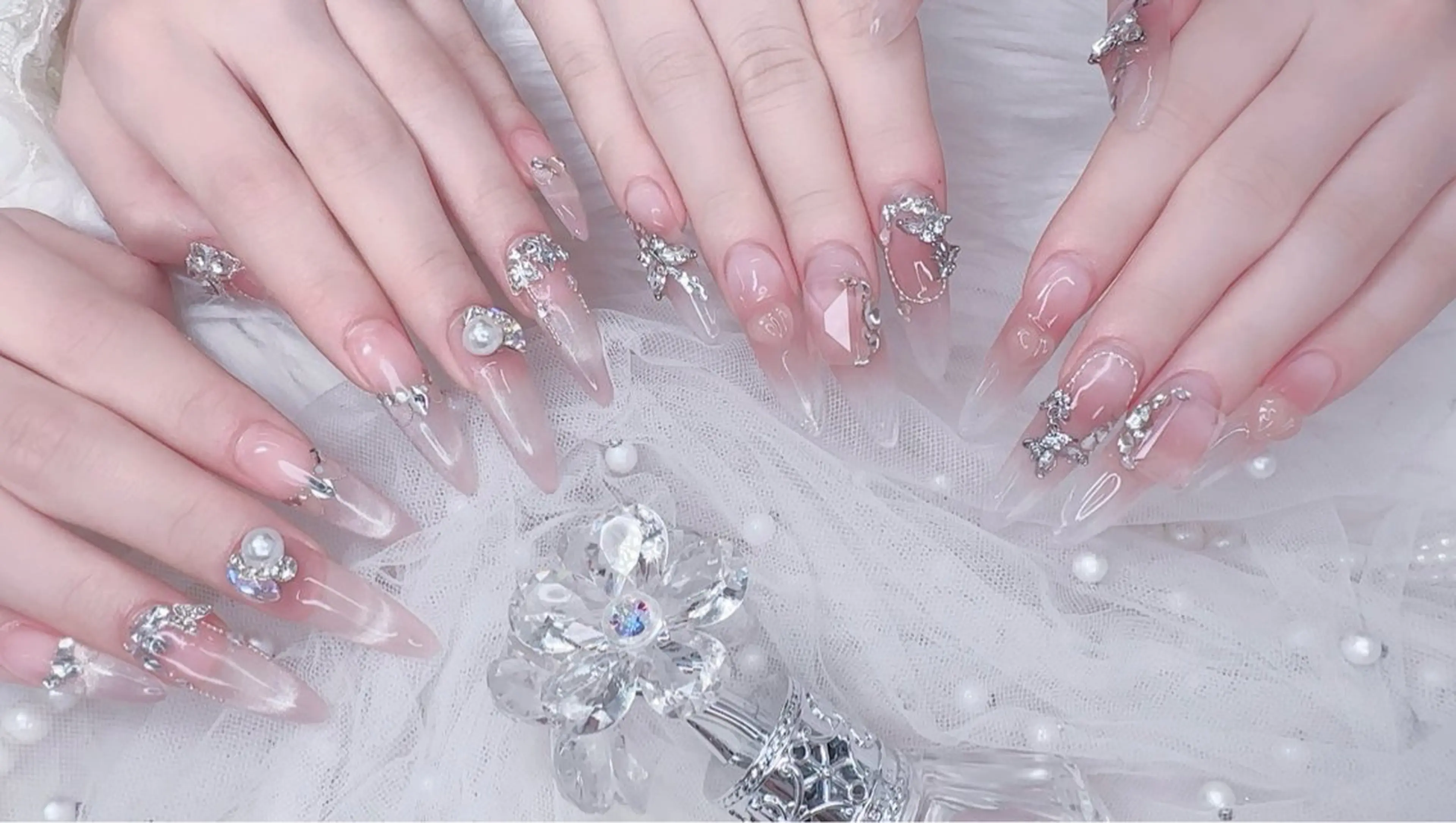 ネイル R salonのネイルデザイン