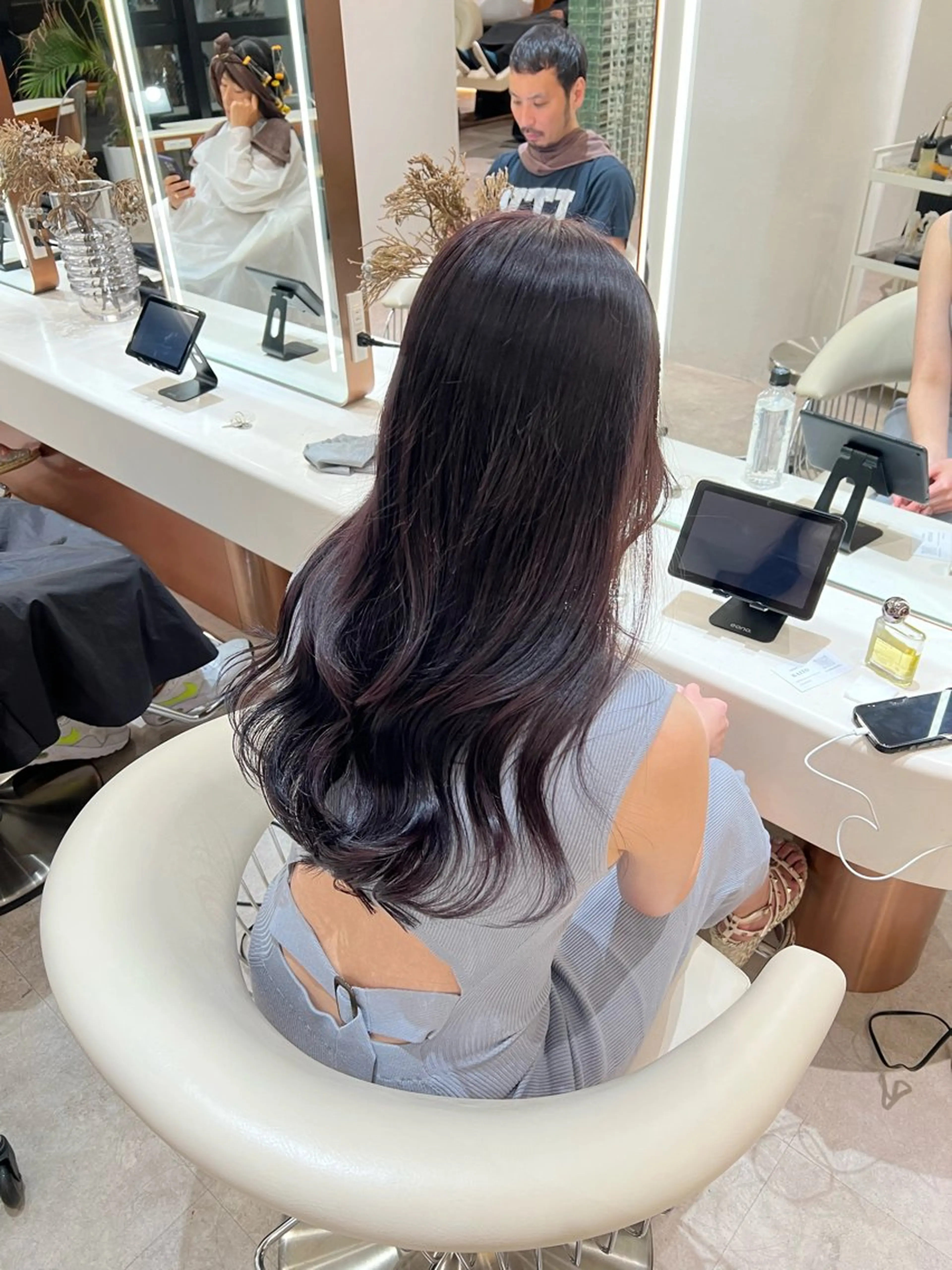 セミロング カラー 黒髪 ラベンダーカラー 韓国風ヘア レイヤーカット 韓国レイヤー🇰🇷 韓国研修◎渋谷カイトのヘアスタイル