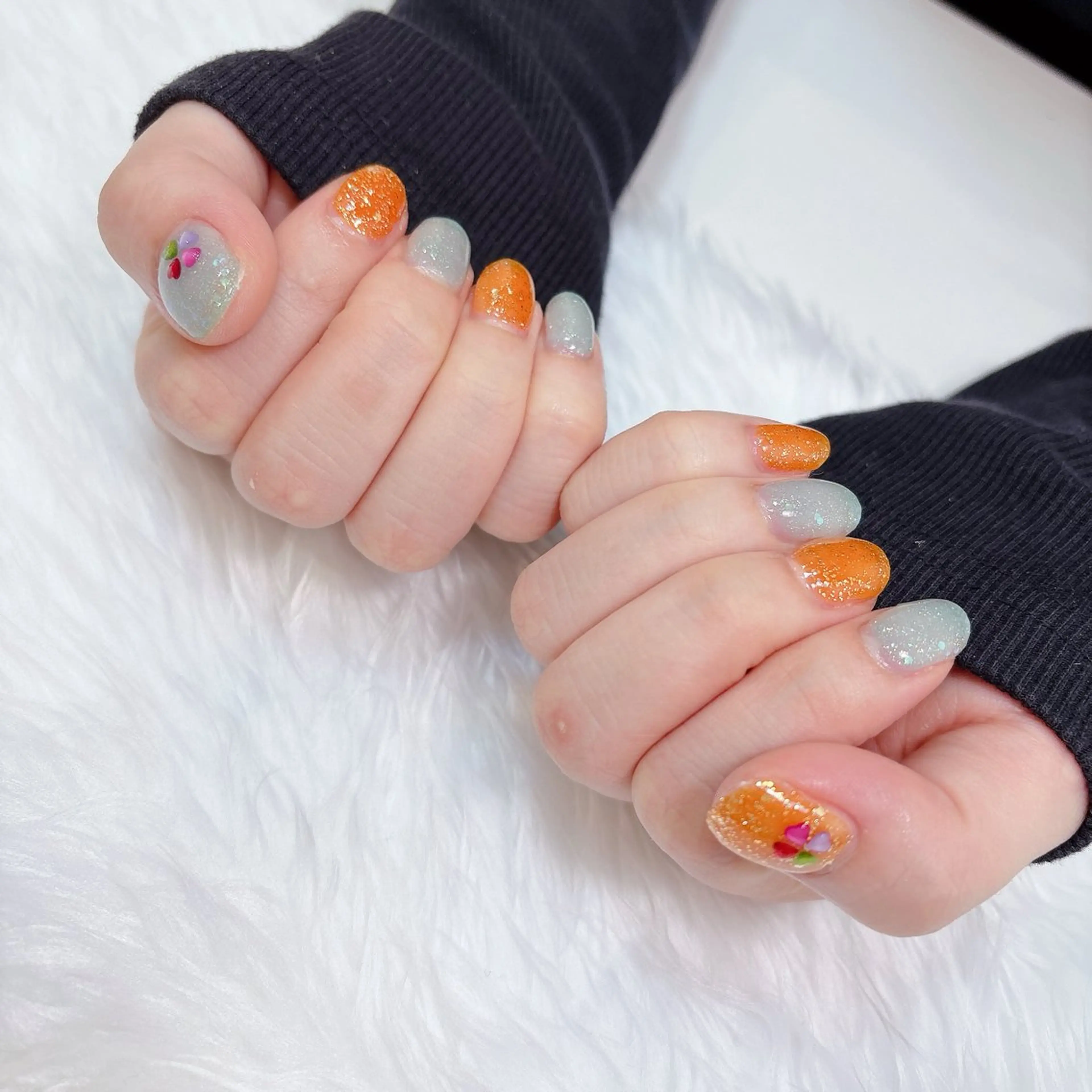 ネイル アートネイル ブルー キラキラネイル ワンカラーネイル オレンジ MARUYAMA MIKIのネイルデザイン