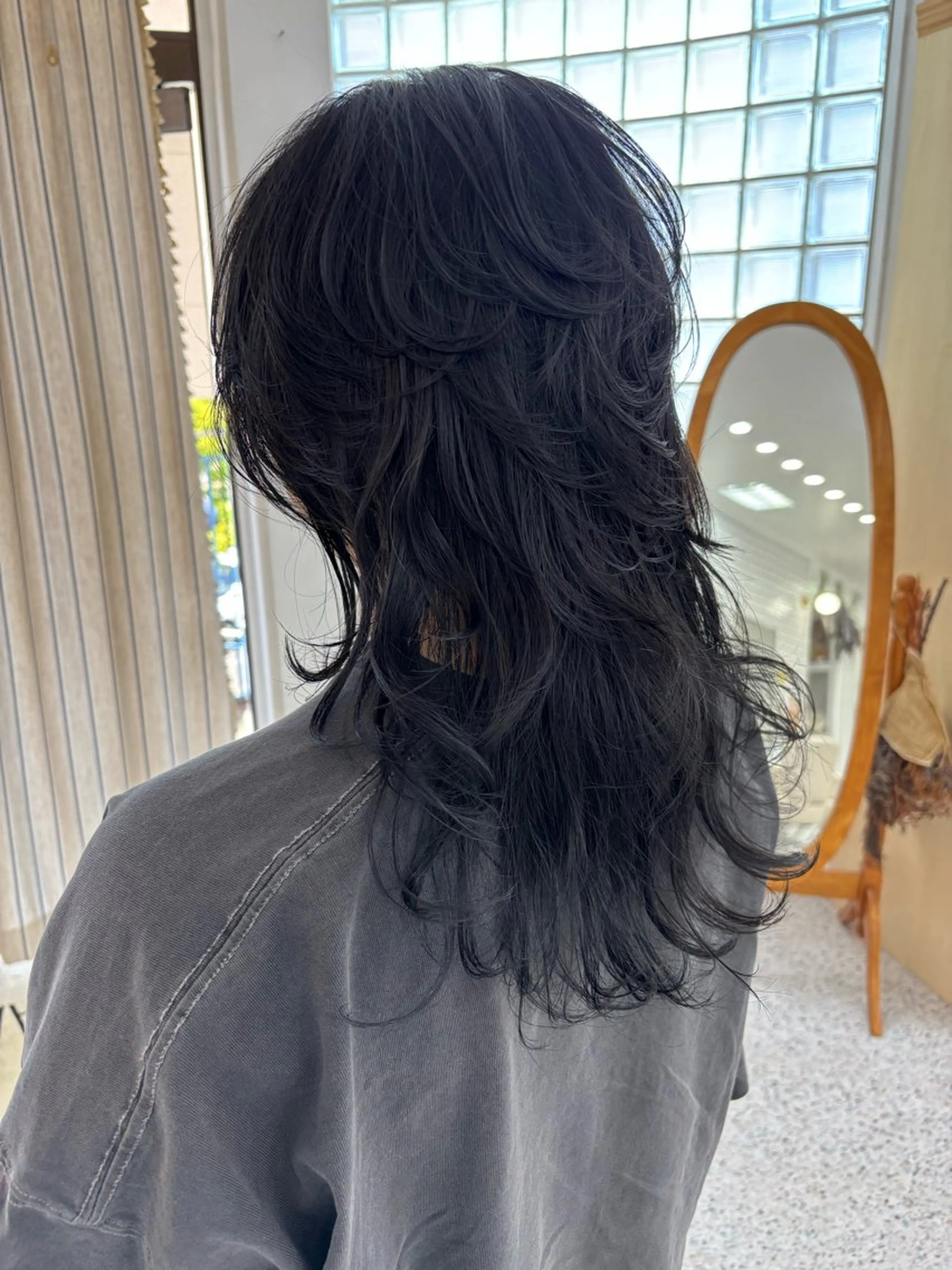 セミロング カラー LOMARLIE JURIAのヘアスタイル