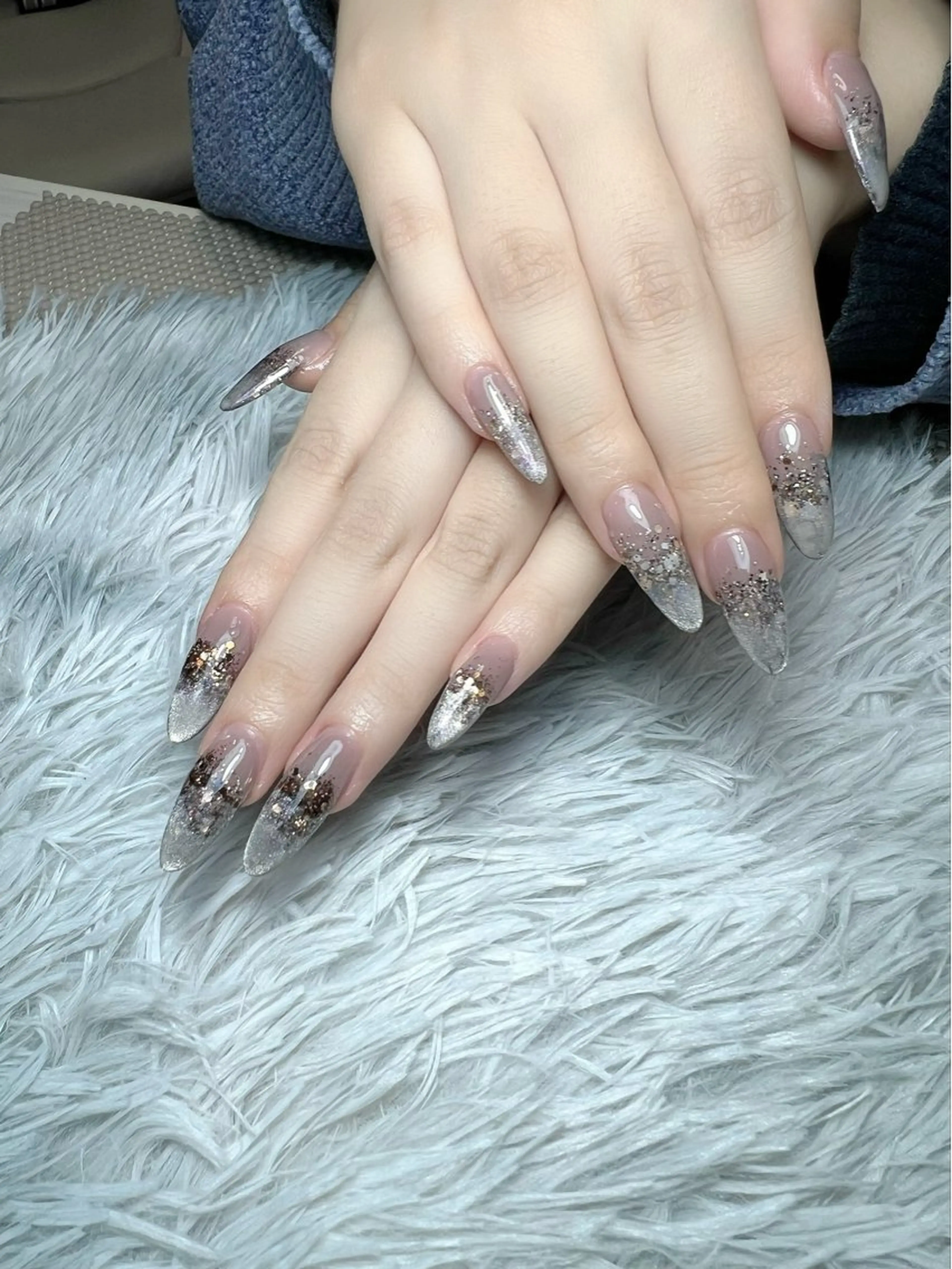 ネイル ラメ(グリッター) ラメグラデーション マグネットネイル スカルプネイル 冬ネイル ハンドネイル シェヌネイル JURAのネイルデザイン