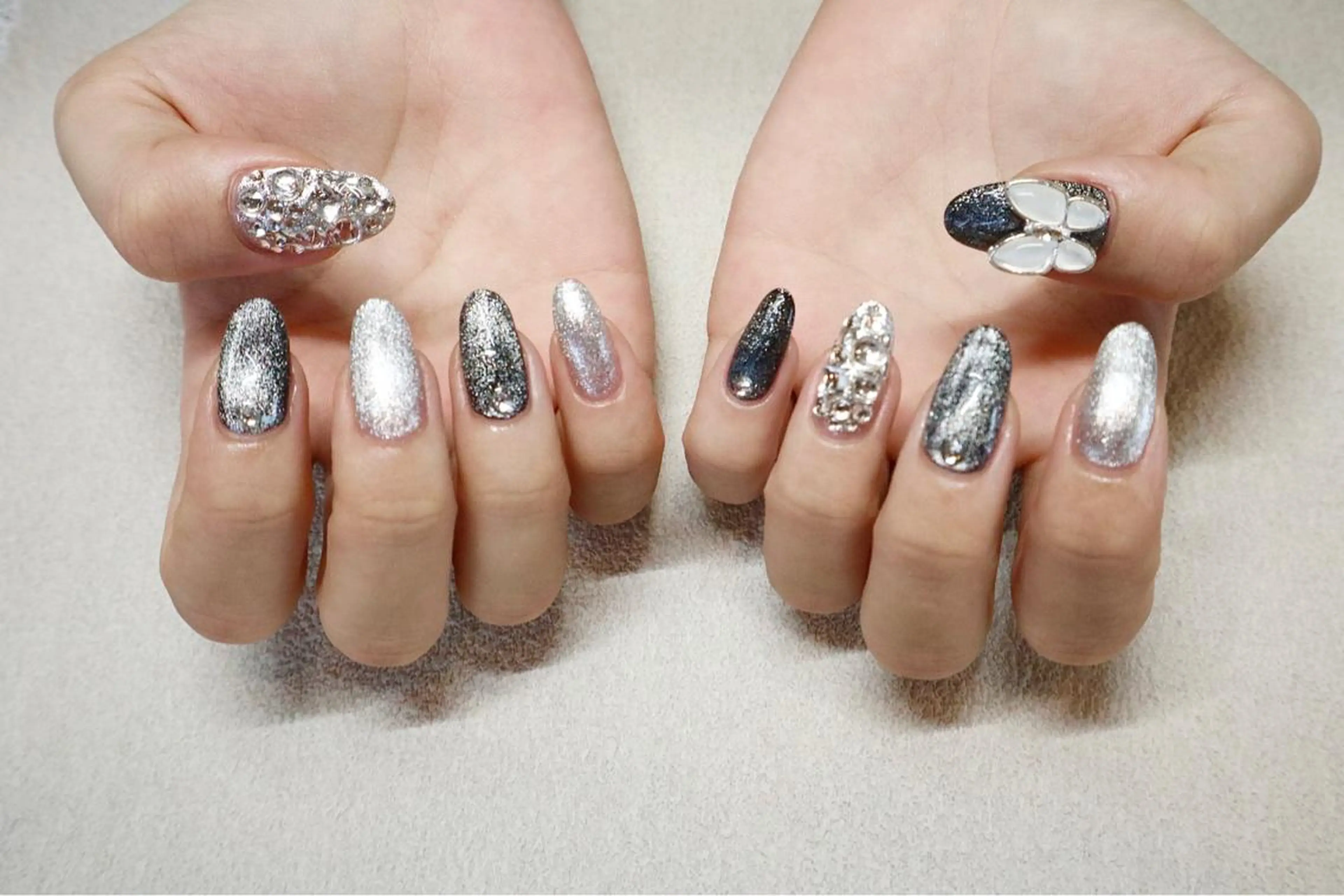 ネイル 持ち込み ハンドネイル 小河 仁美のネイルデザイン