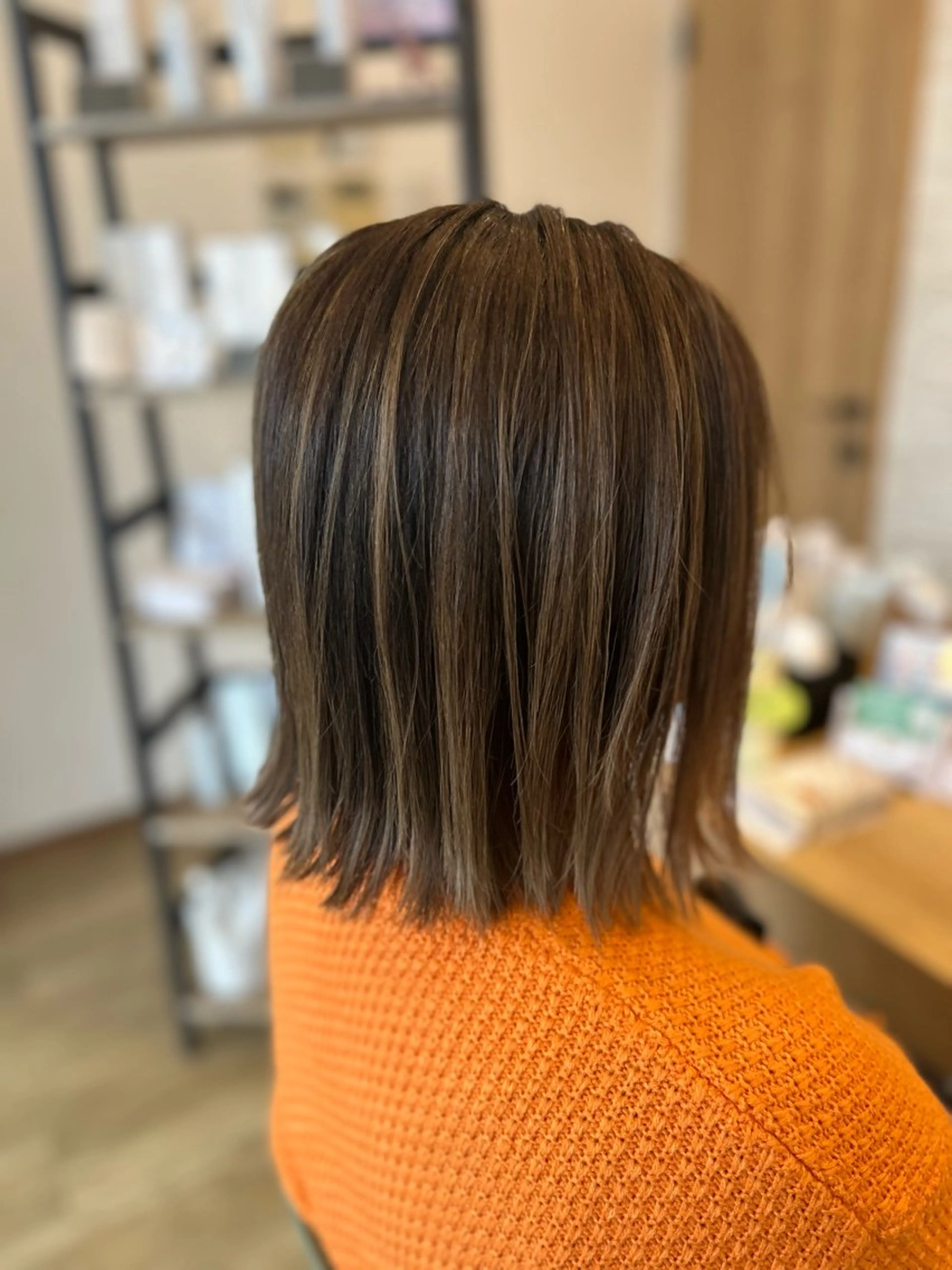 ミディアム カラー ハイライトカラー ボブ ハイライト 外ハネヘア 骨格似合わせカット✨ 林 まどかのヘアスタイル