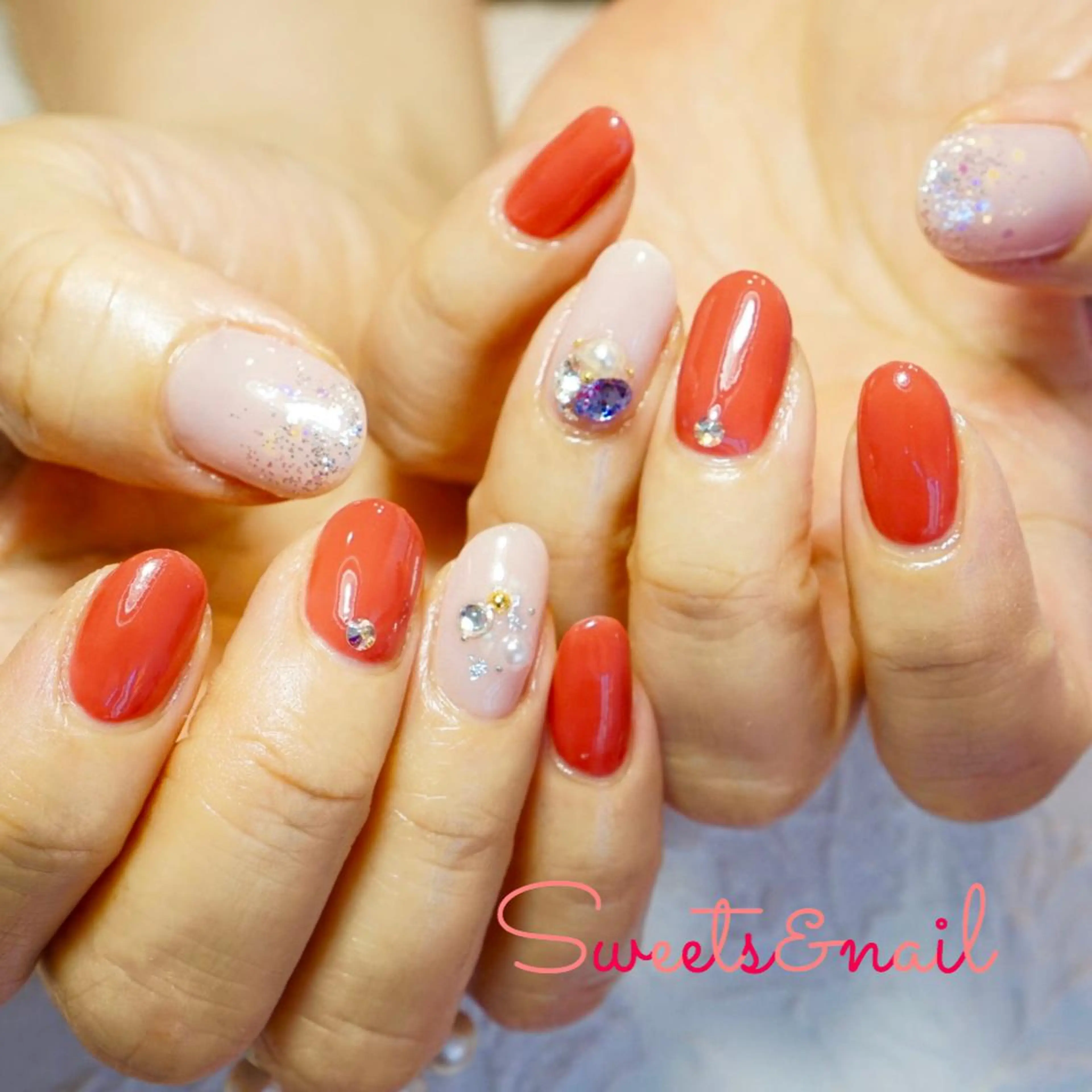 ネイル ジェルネイル キラキラネイル ストーンネイル Sweets＆ nail みなこのネイルデザイン