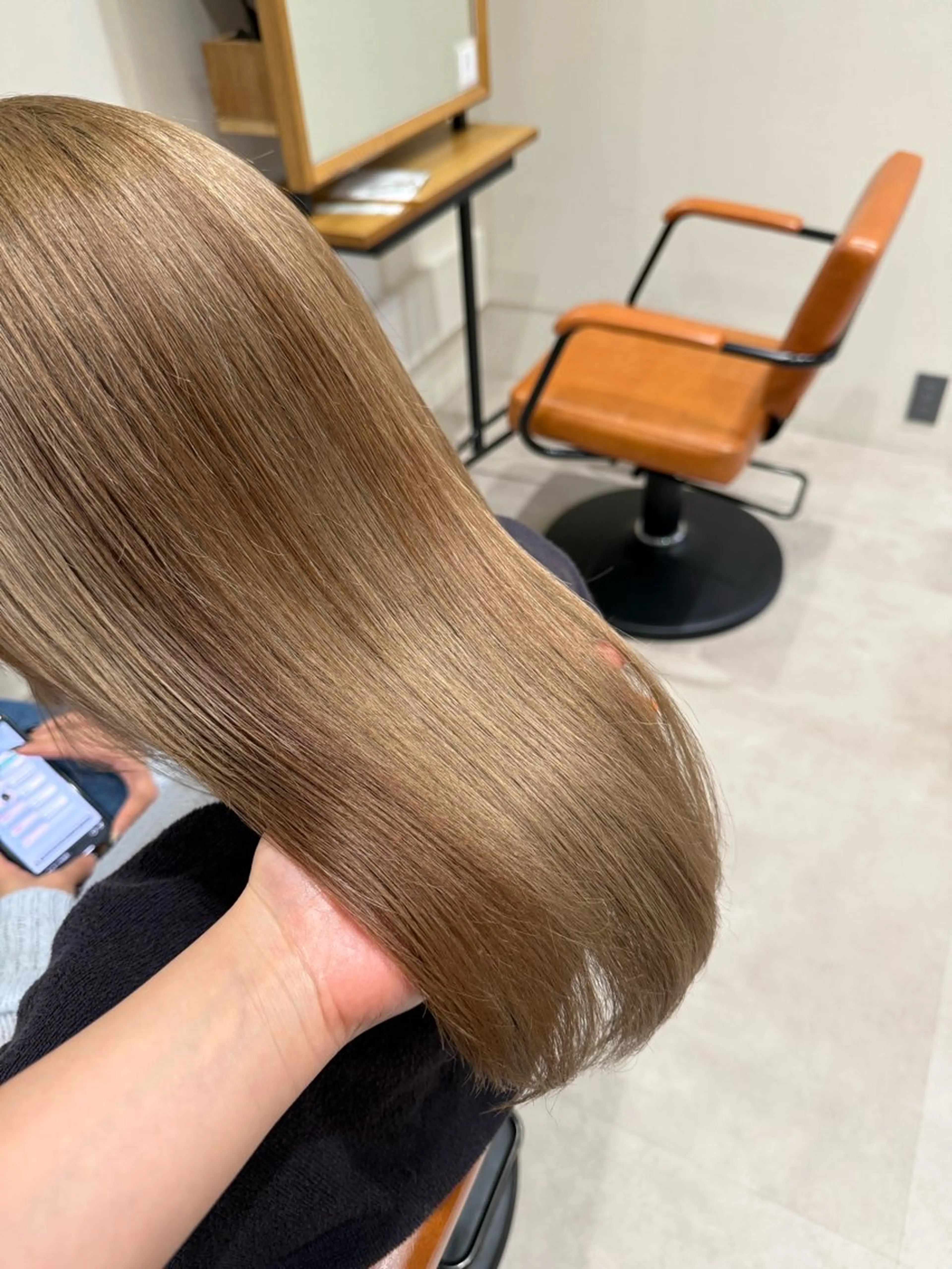 ロング カラー カット ヘアカラー トリートメント 💛🤍U too e’s 鎌倉🧸のヘアスタイル