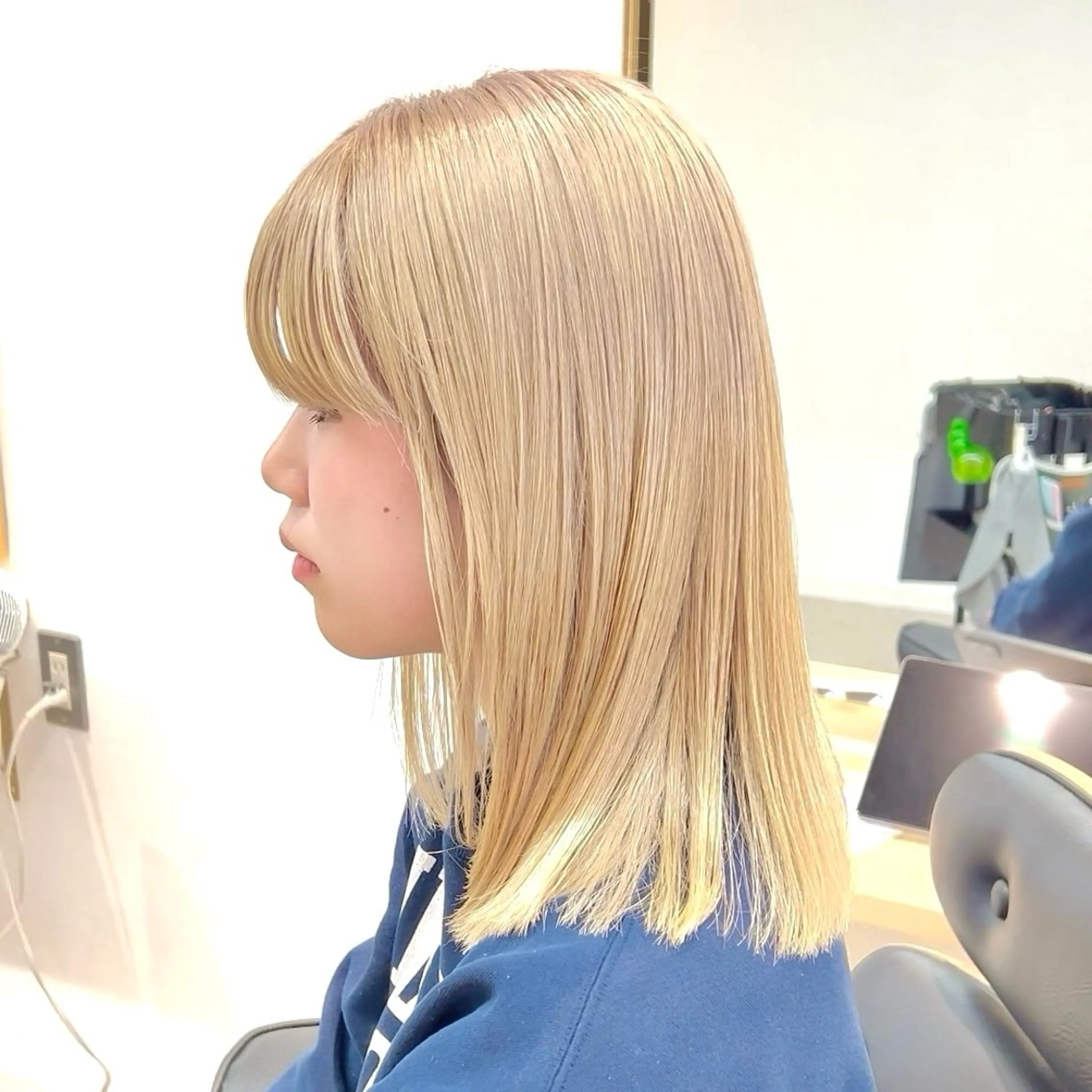 セミロング カラー カット ヘアカラー トリートメント ボブ/韓国ボブ/ブリ ーチ/鈴木康平のヘアスタイル