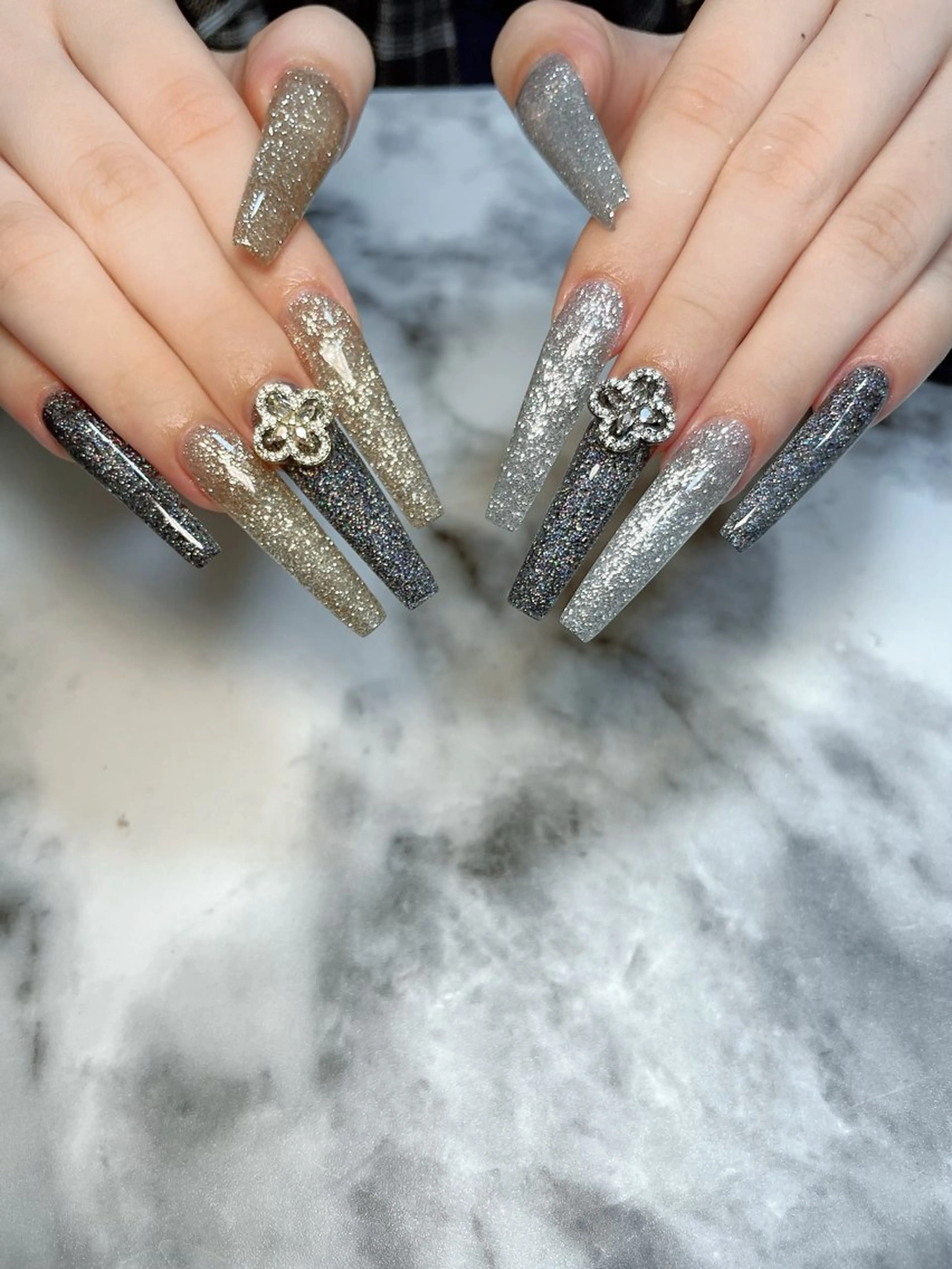 ネイル ロングネイル ハンドネイル salon de belnetta所属・kayo 💅のネイルデザイン