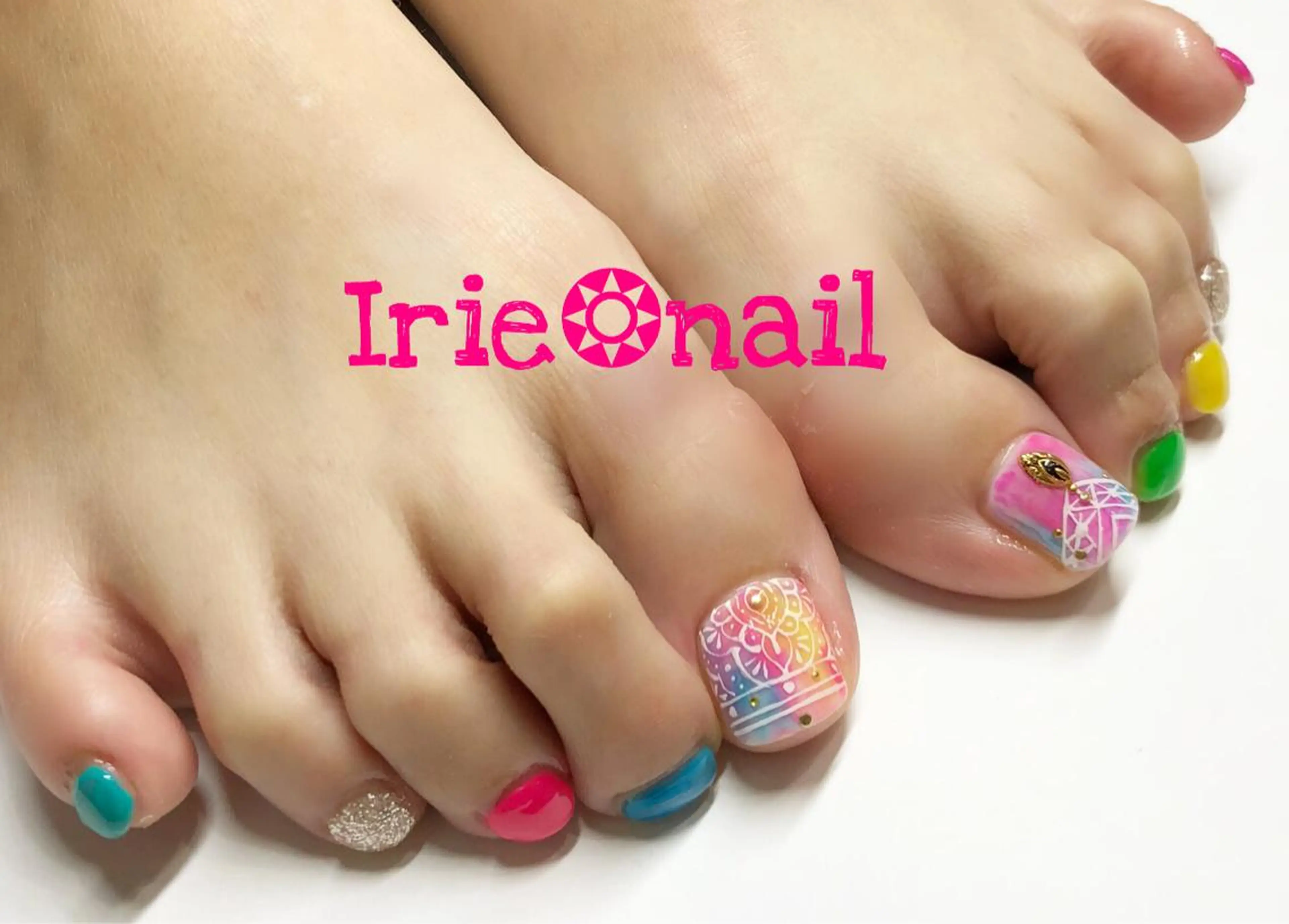 ネイル アートネイル ワンカラーネイル シンプルネイル Hair salon Irie所属・與儀 知佳のネイルデザイン