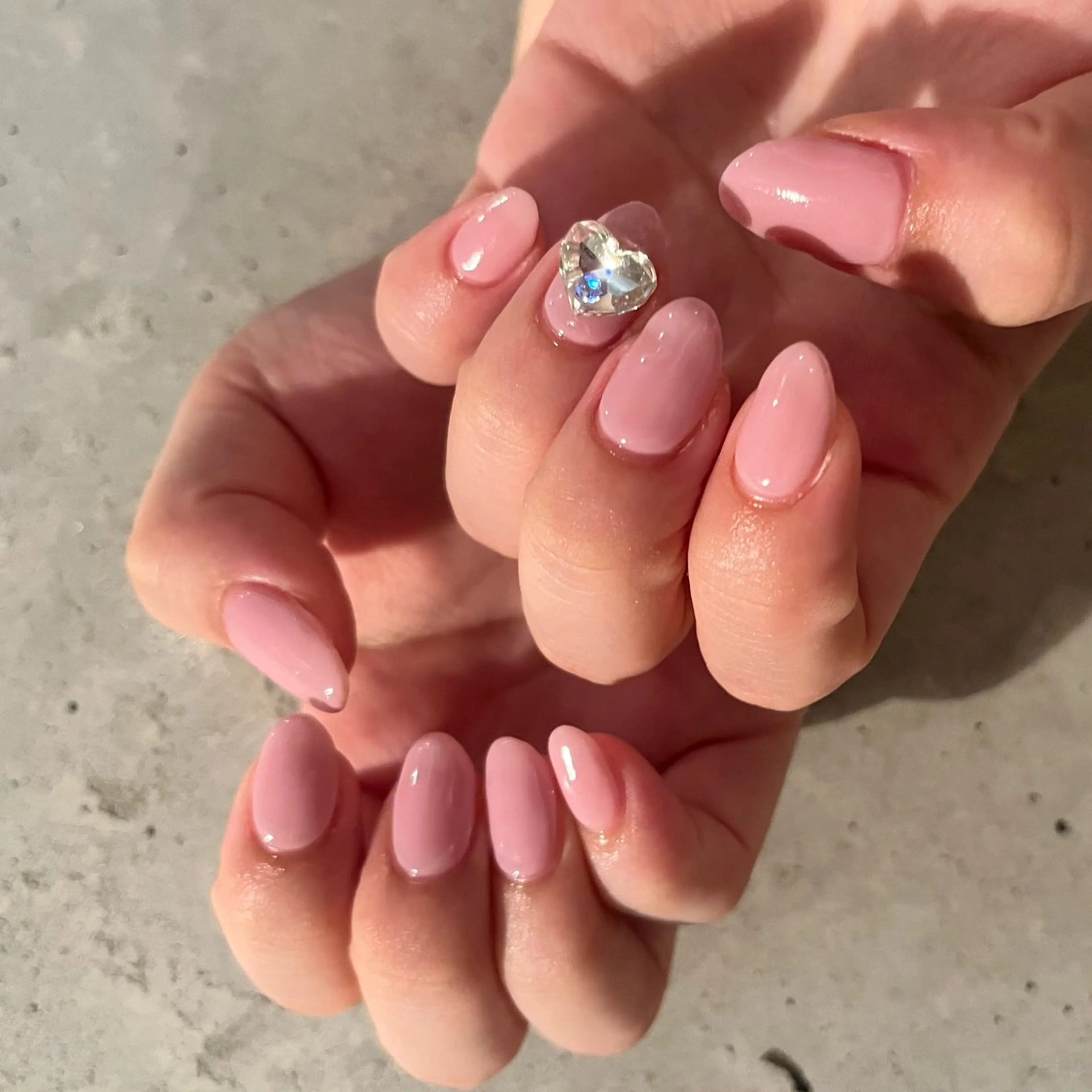 ネイル ハート キラキラネイル ワンカラーネイル ハンドネイル DariL Ayaのネイルデザイン