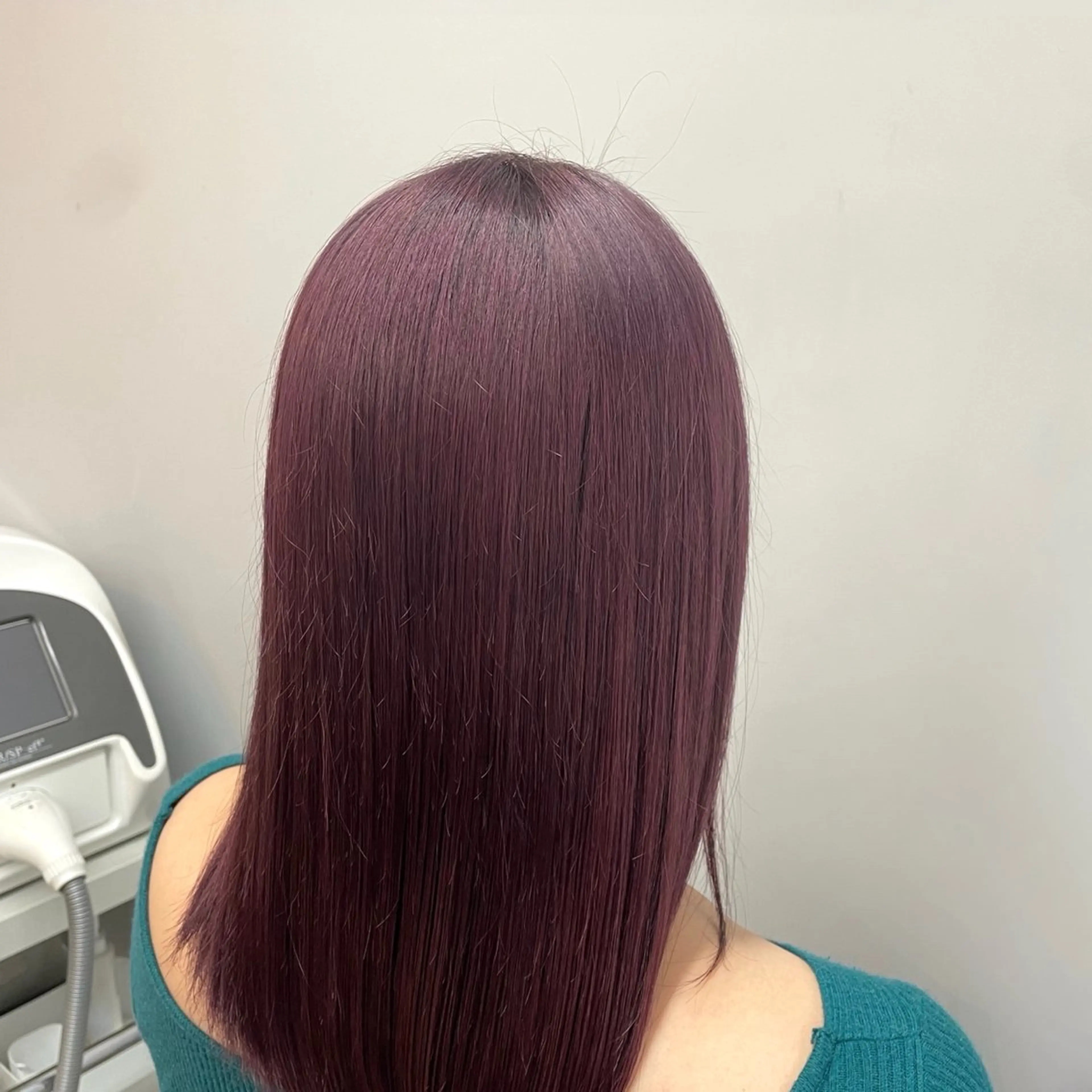 カラー ROCCOeast koyukiのヘアスタイル