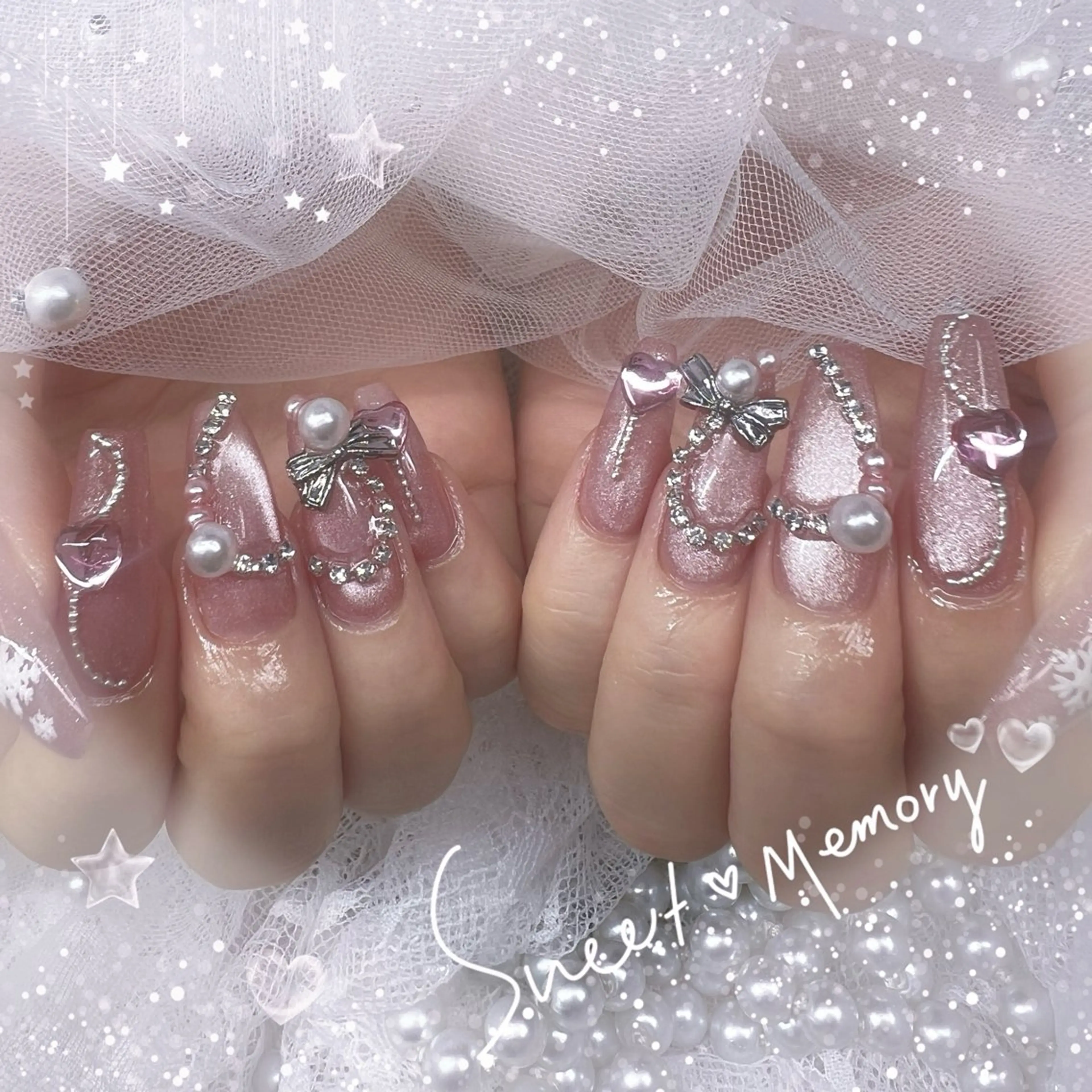 ネイル チークネイル フレンチネイル ガーリー ガラスフレンチ グラデーション ハンドネイル Chill Nailsalonのネイルデザイン