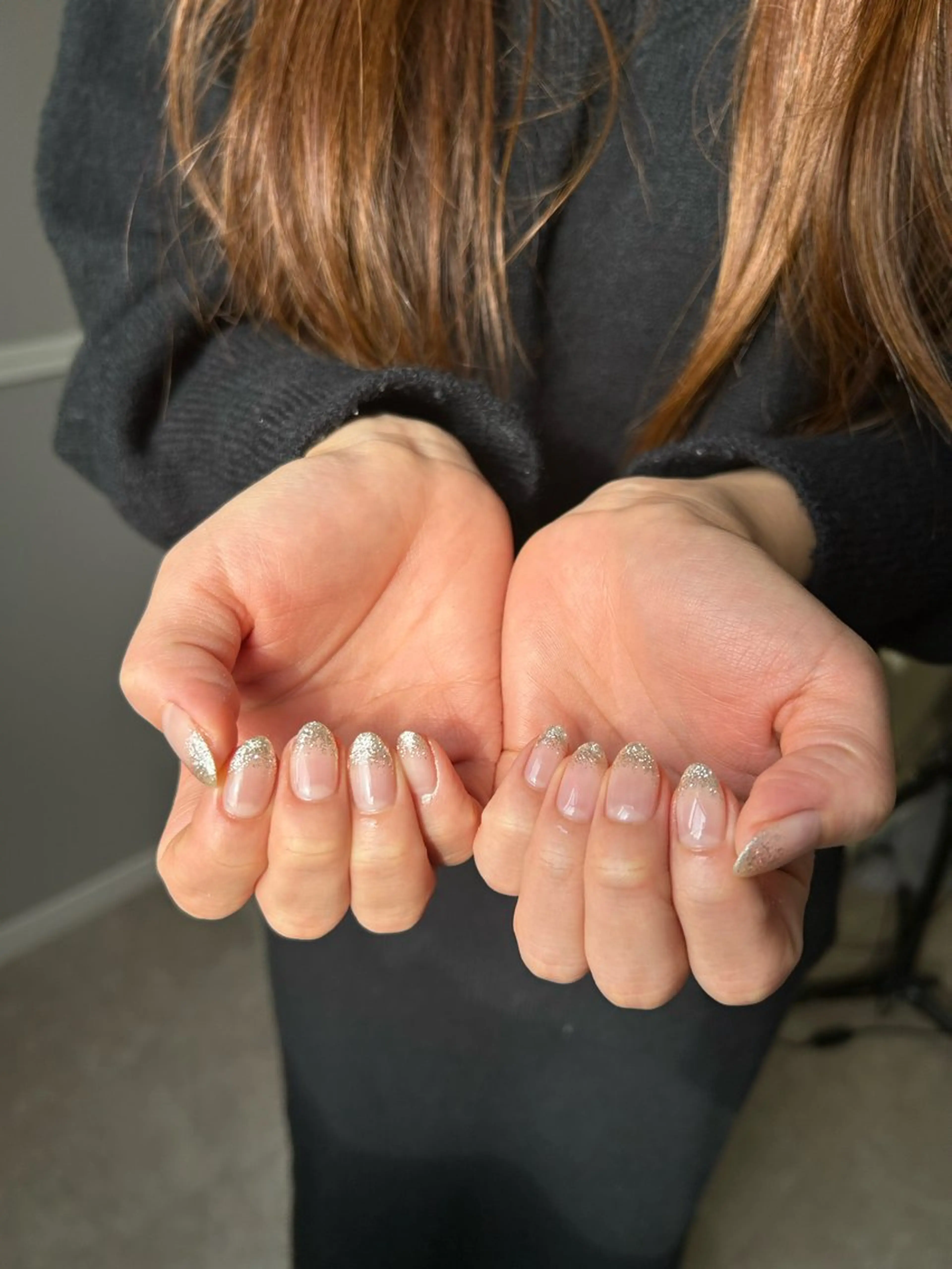 ネイル グラデーション ラメ(グリッター) ラメグラデーション 山本 彩加のネイルデザイン