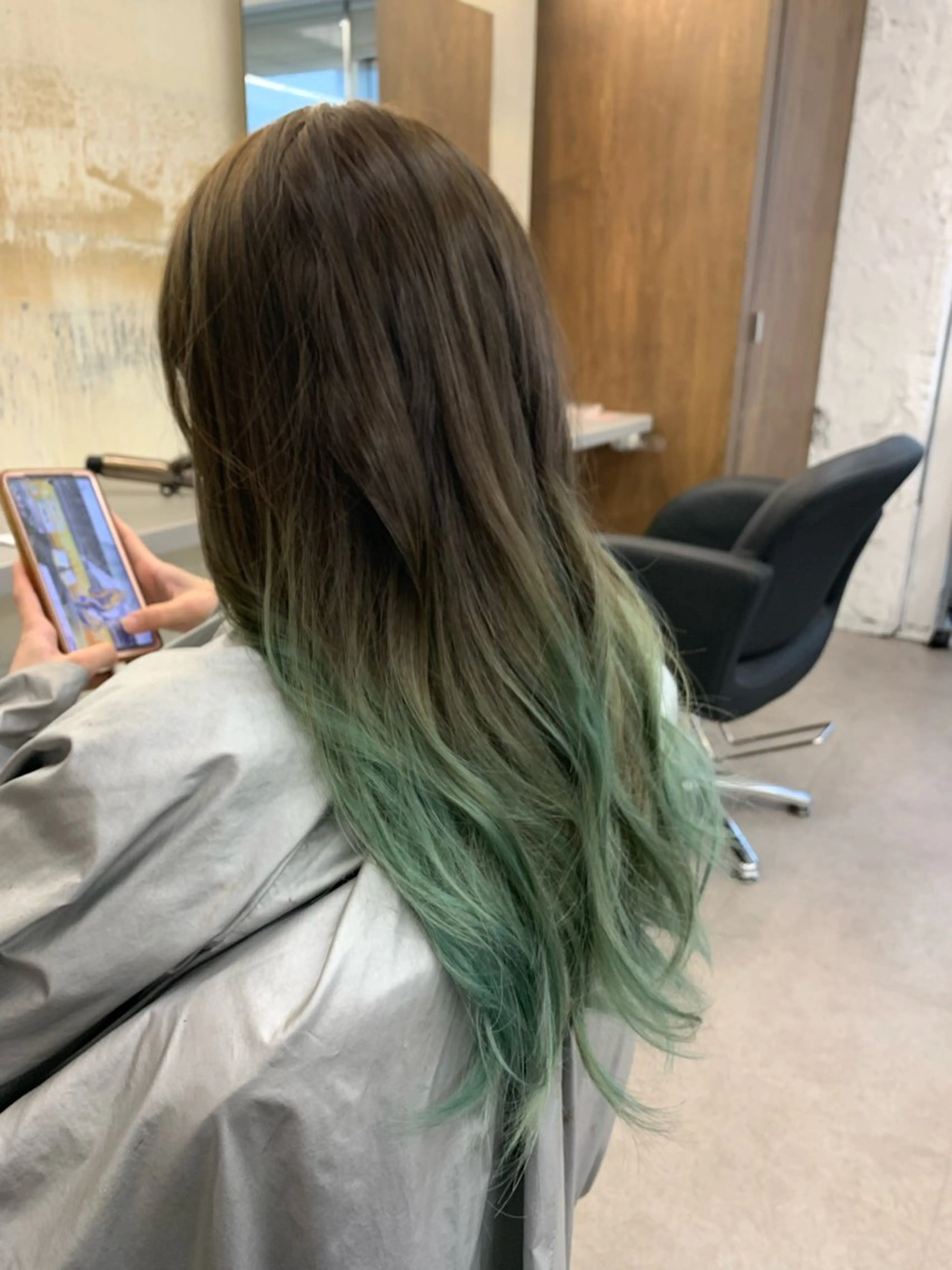 セミロング カラー 三村 竜也のヘアスタイル