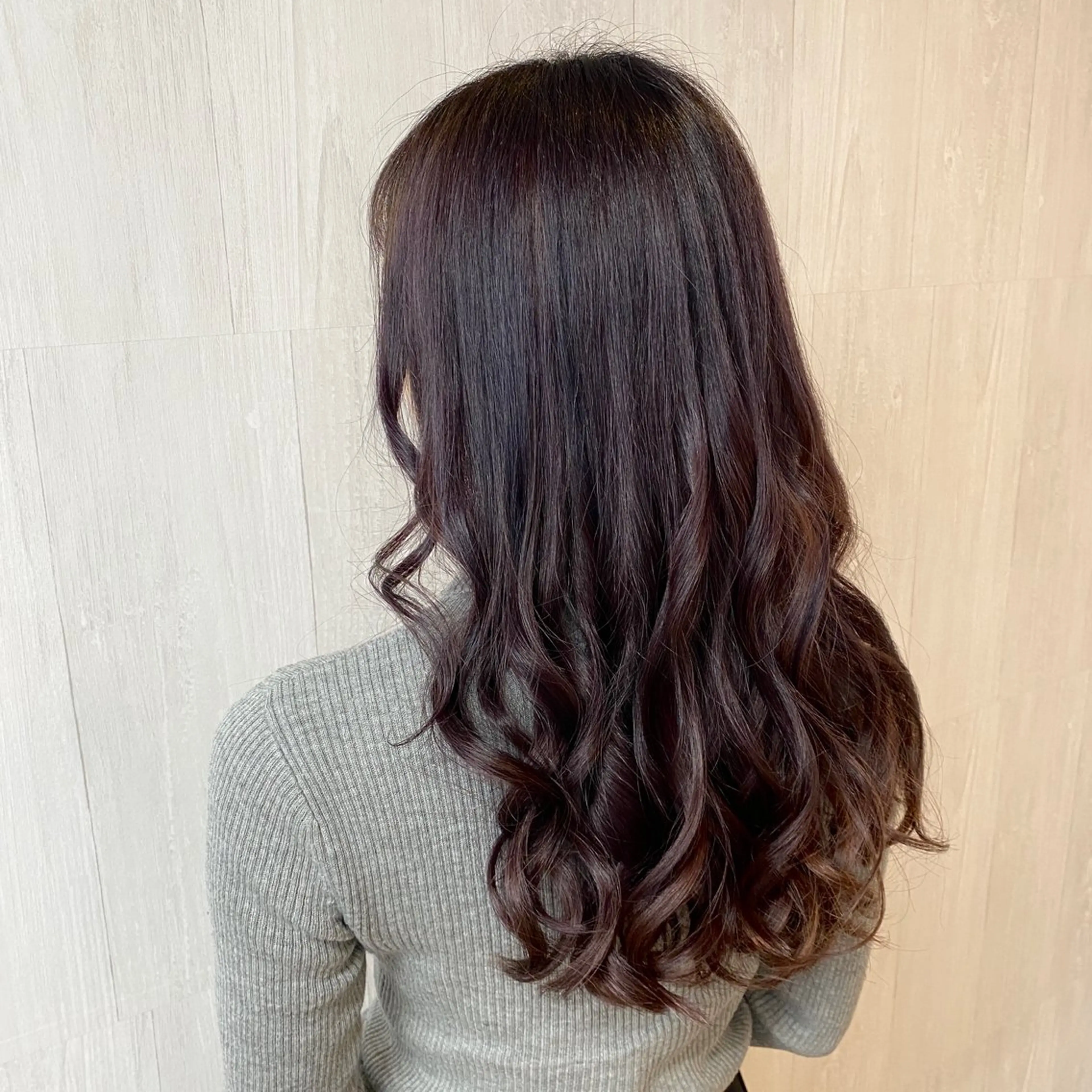 ロング カラー シールエクステ ダブルカラー エクステ カット ヘアカラー トリートメント ヘッドスパ GLOSS 心斎橋 山上のヘアスタイル