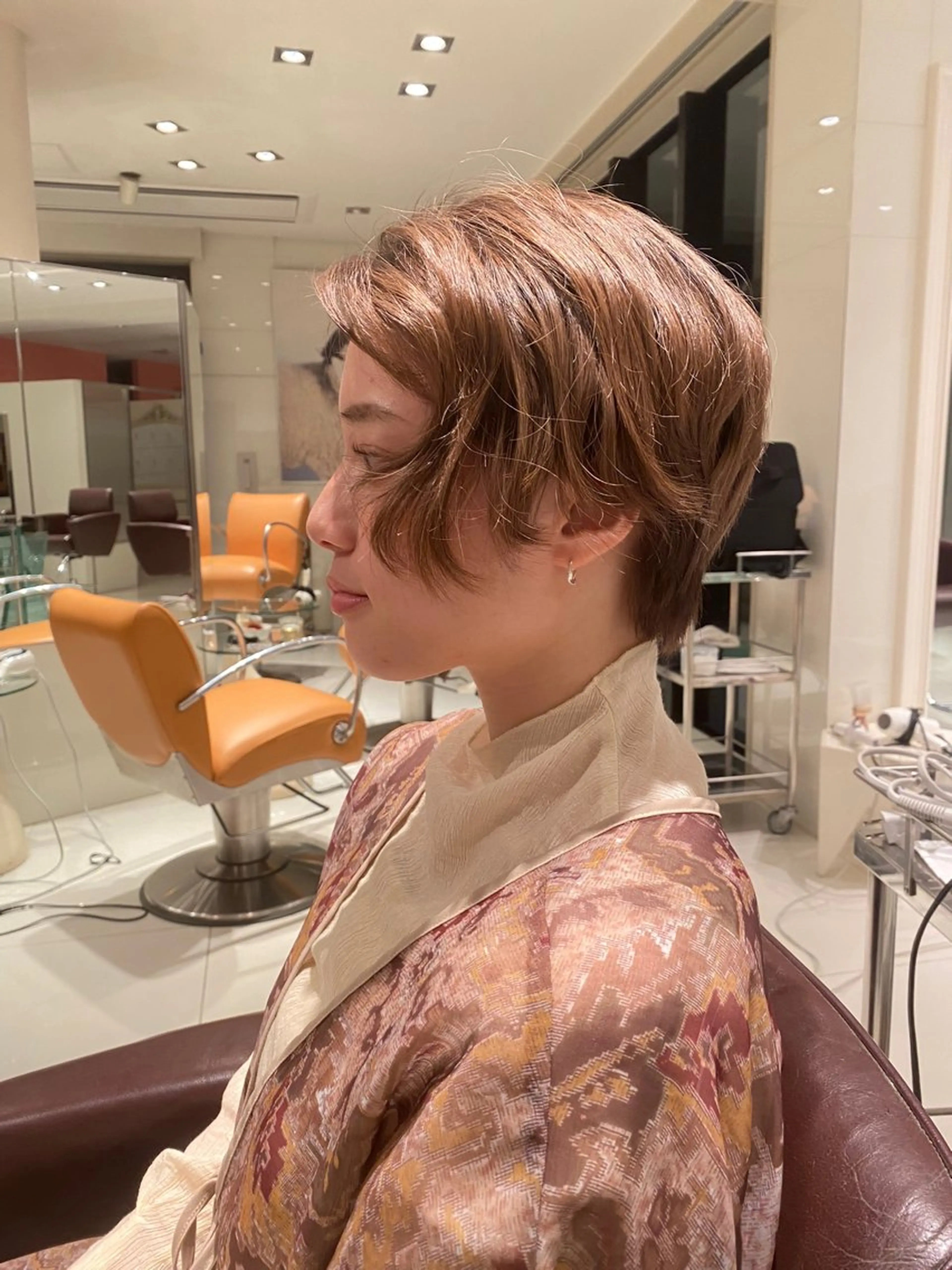 ショート カラー ダダキュービッグ 渡辺 ミウのヘアスタイル