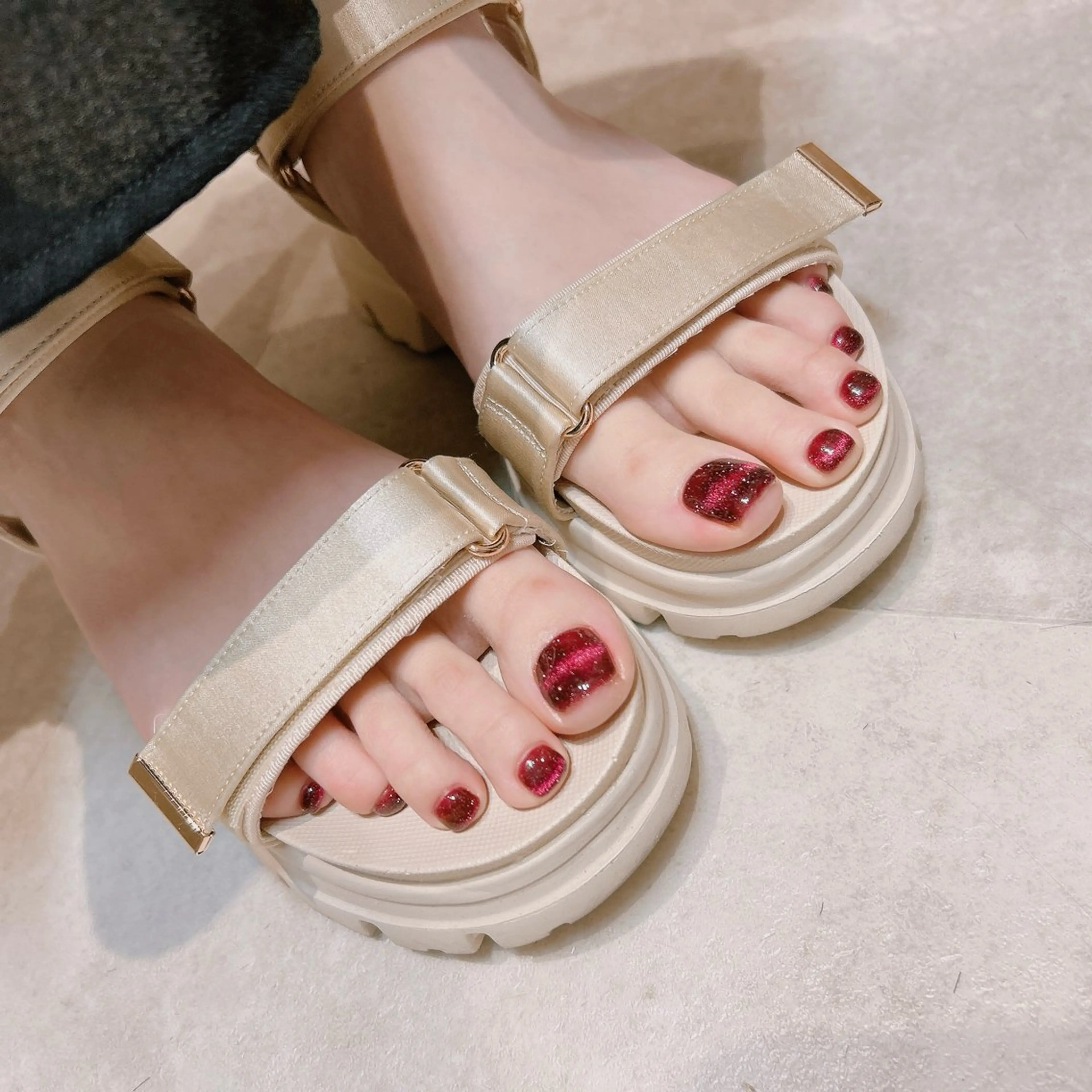 ネイル フラッシュネイル フラッシュマグ マグネットネイル フットネイル junna のぞいてねのネイルデザイン