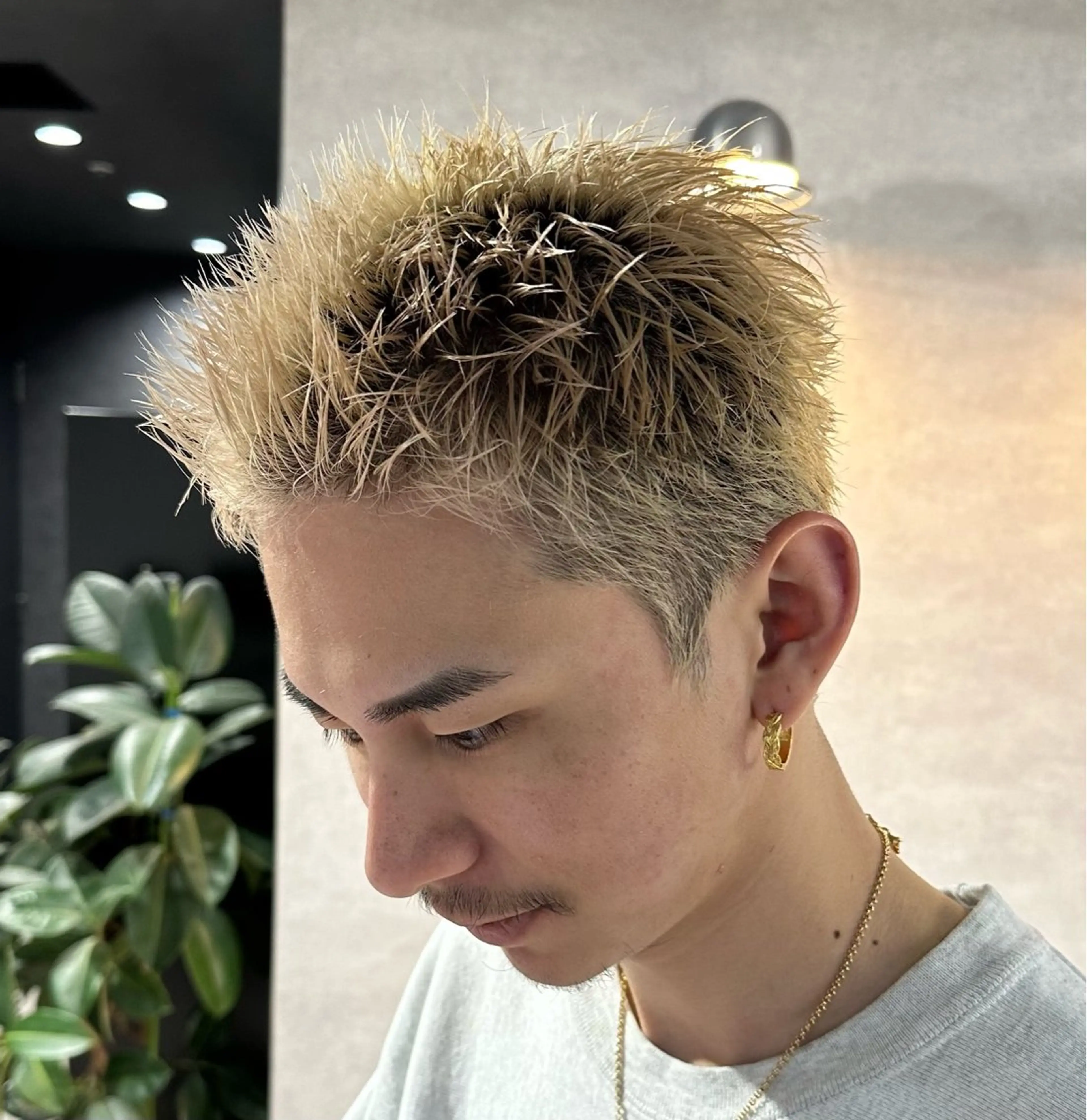 カラー メンズ ヘアカラー トリートメント ヘッドスパ ヘアセット 💎メンズ特化💎 tomokiのヘアスタイル