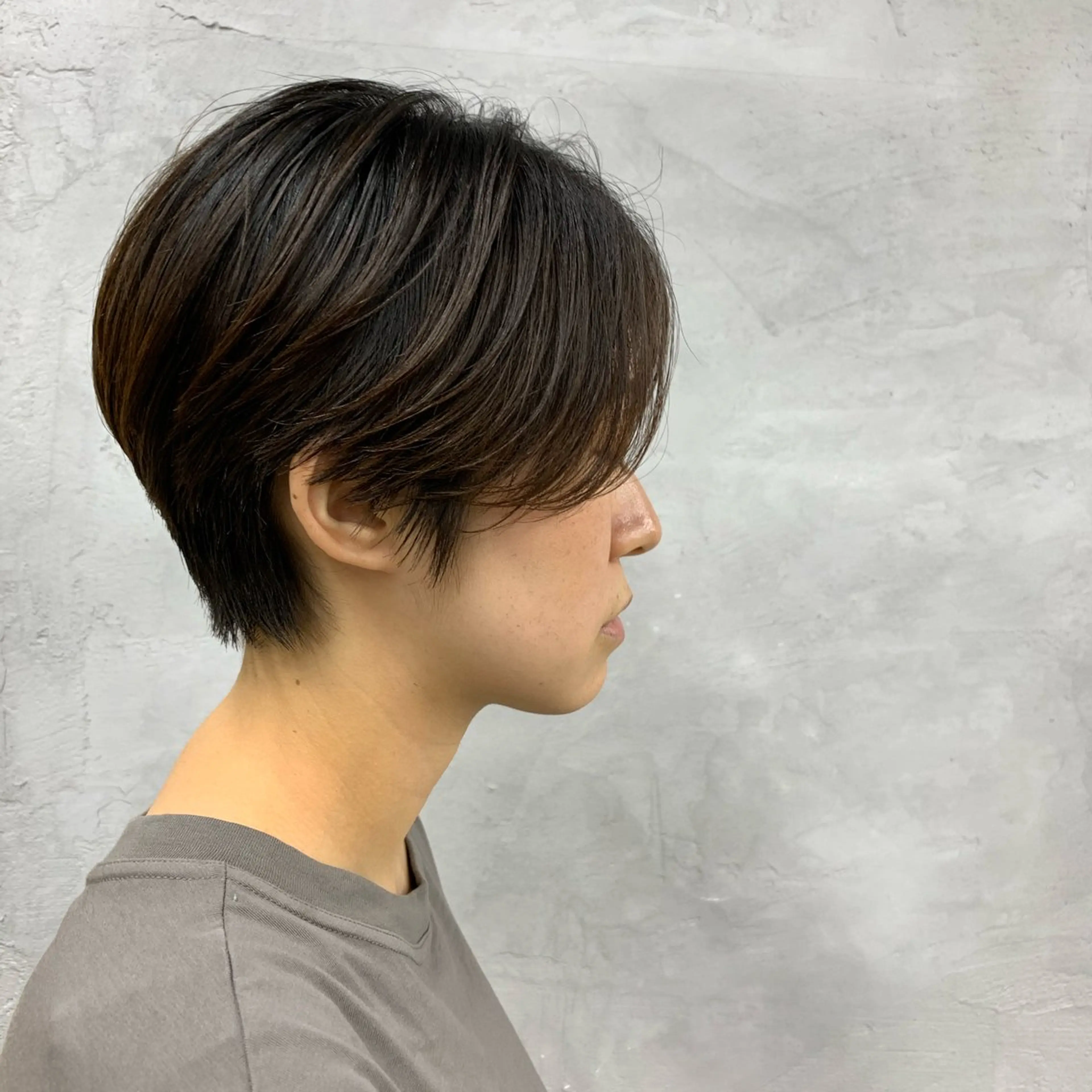 ショート カラー ハンサムショート ブラウンカラー ダークブラウン ショートヘア カット ヘアカラー トリートメント 田畑 智規のヘアスタイル