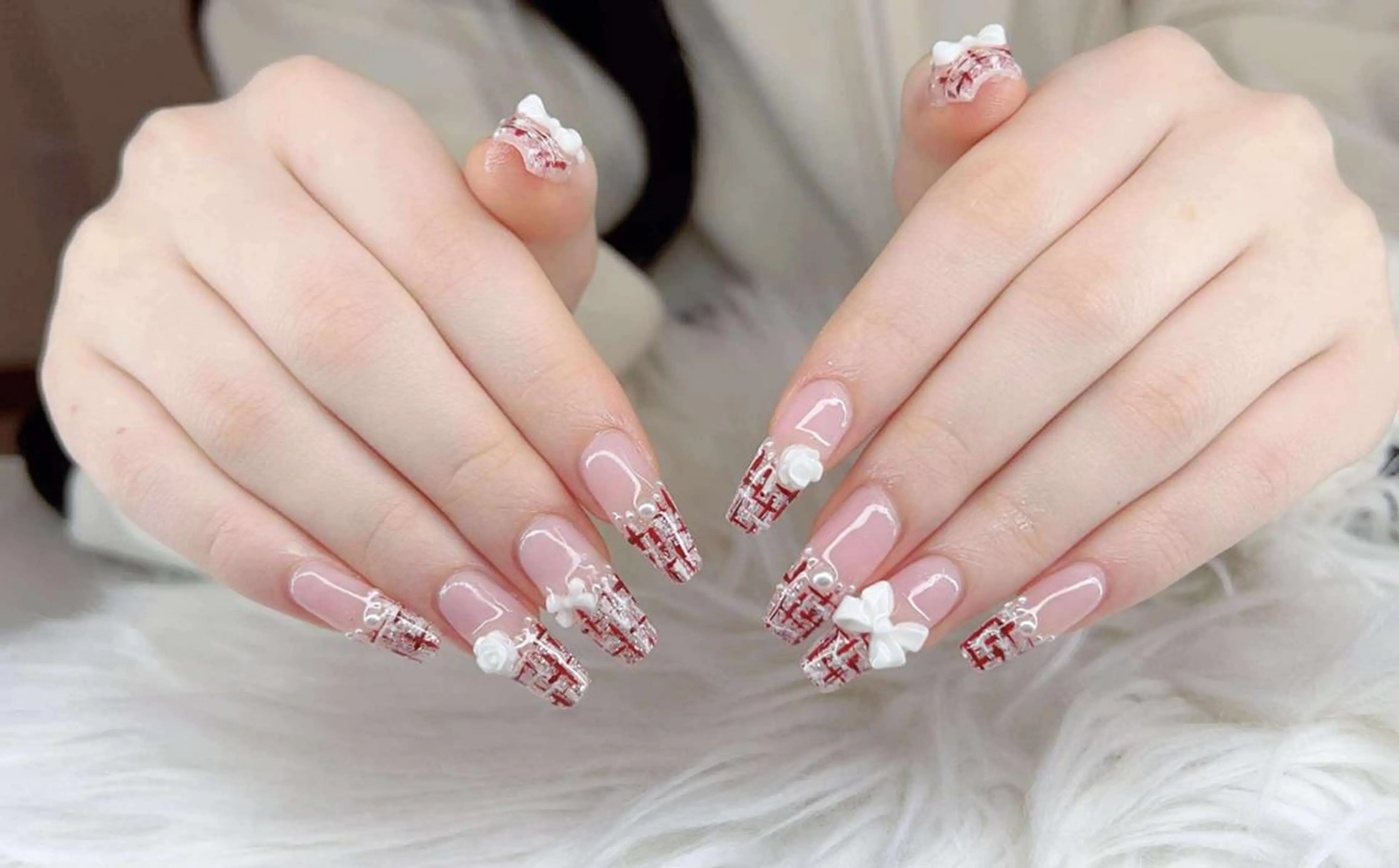 ネイル フットネイル ジェルネイル マグネットネイル 持ち込み ワンカラーネイル ハンドネイル MILO 168 池袋のネイルデザイン