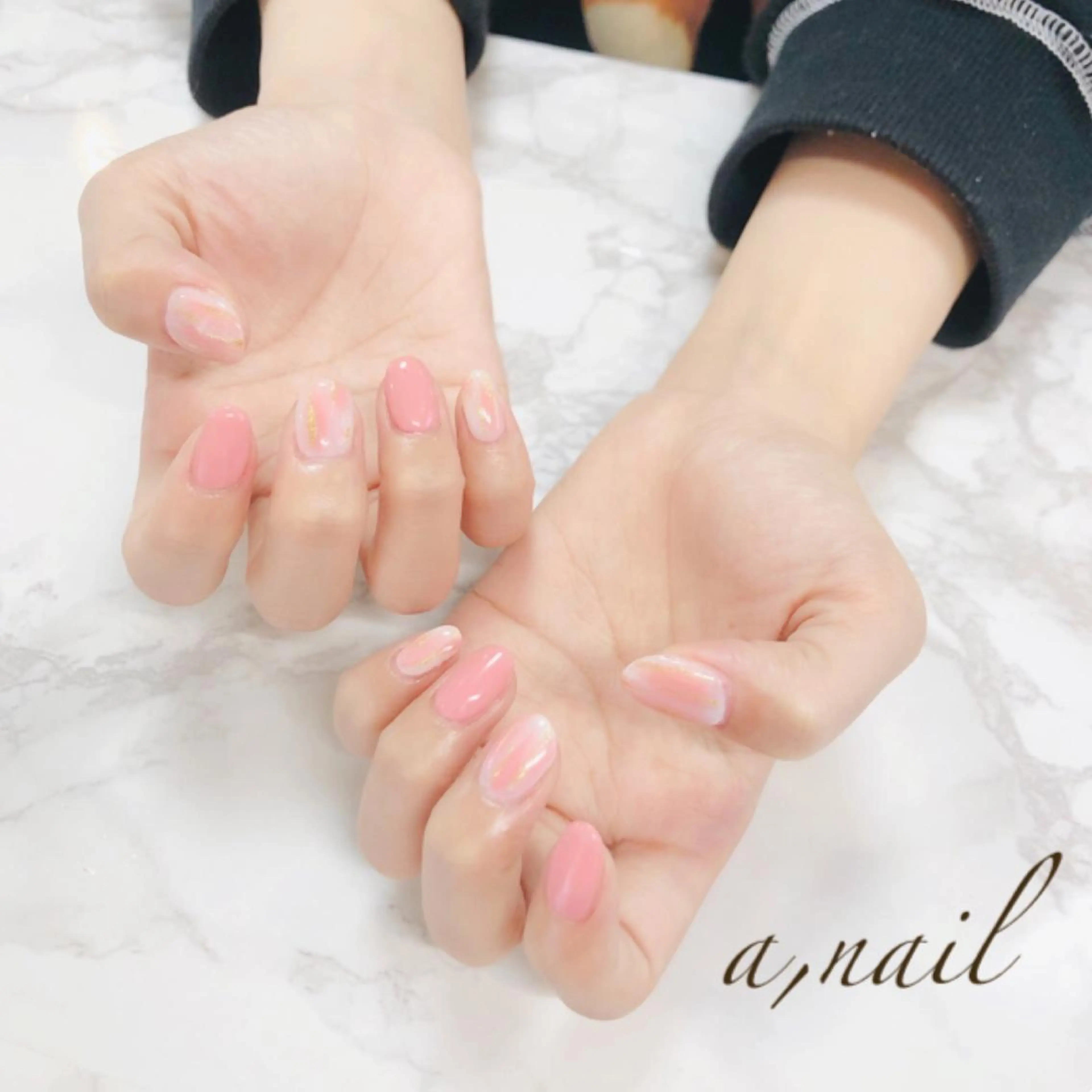 ネイル フットネイル ジェルネイル グラデーション ラメ(グリッター) ラメグラデーション ハンドネイル ネイルサロン エーネイルのネイルデザイン