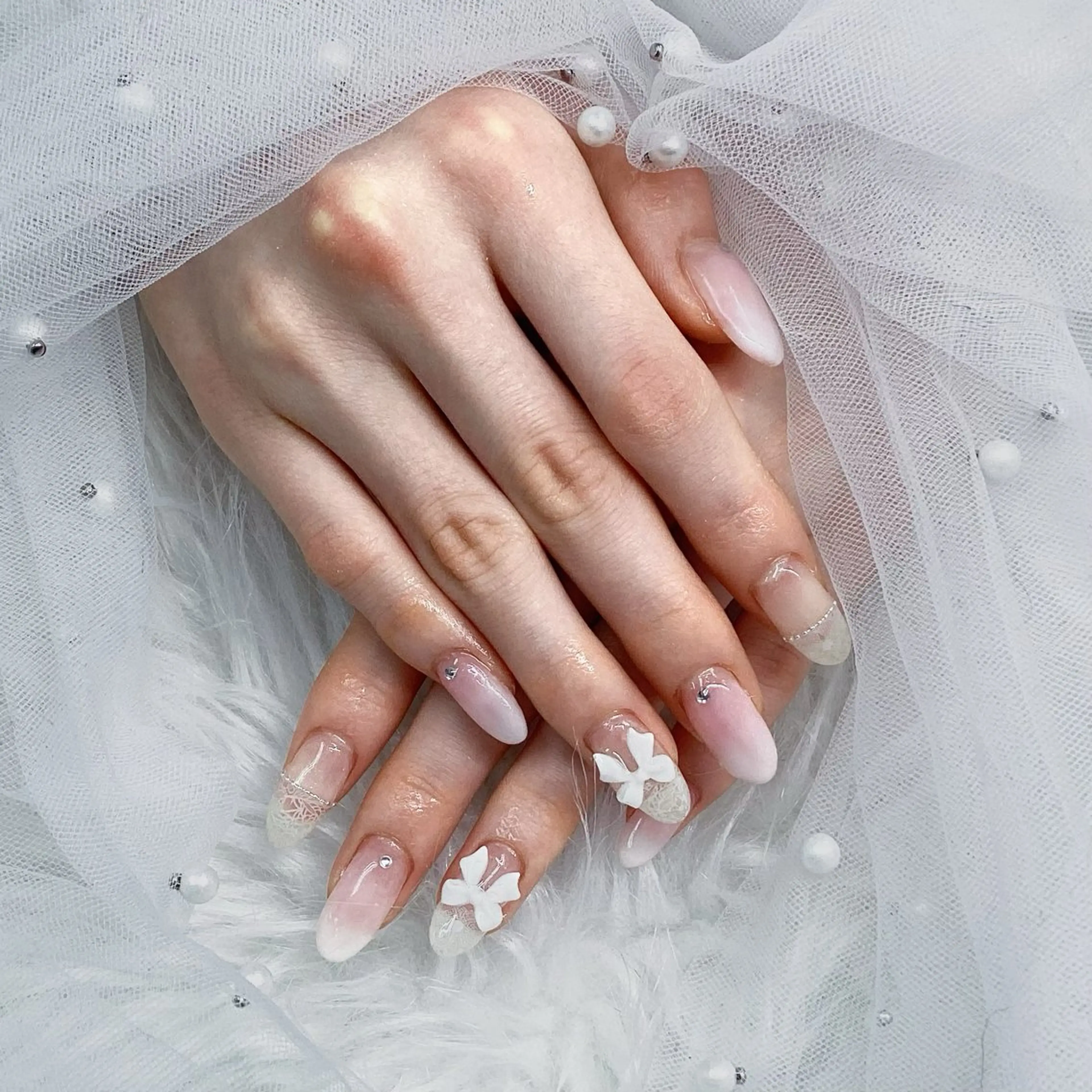 ミディアム パーツ全部¥110 サロンミミのネイルデザイン