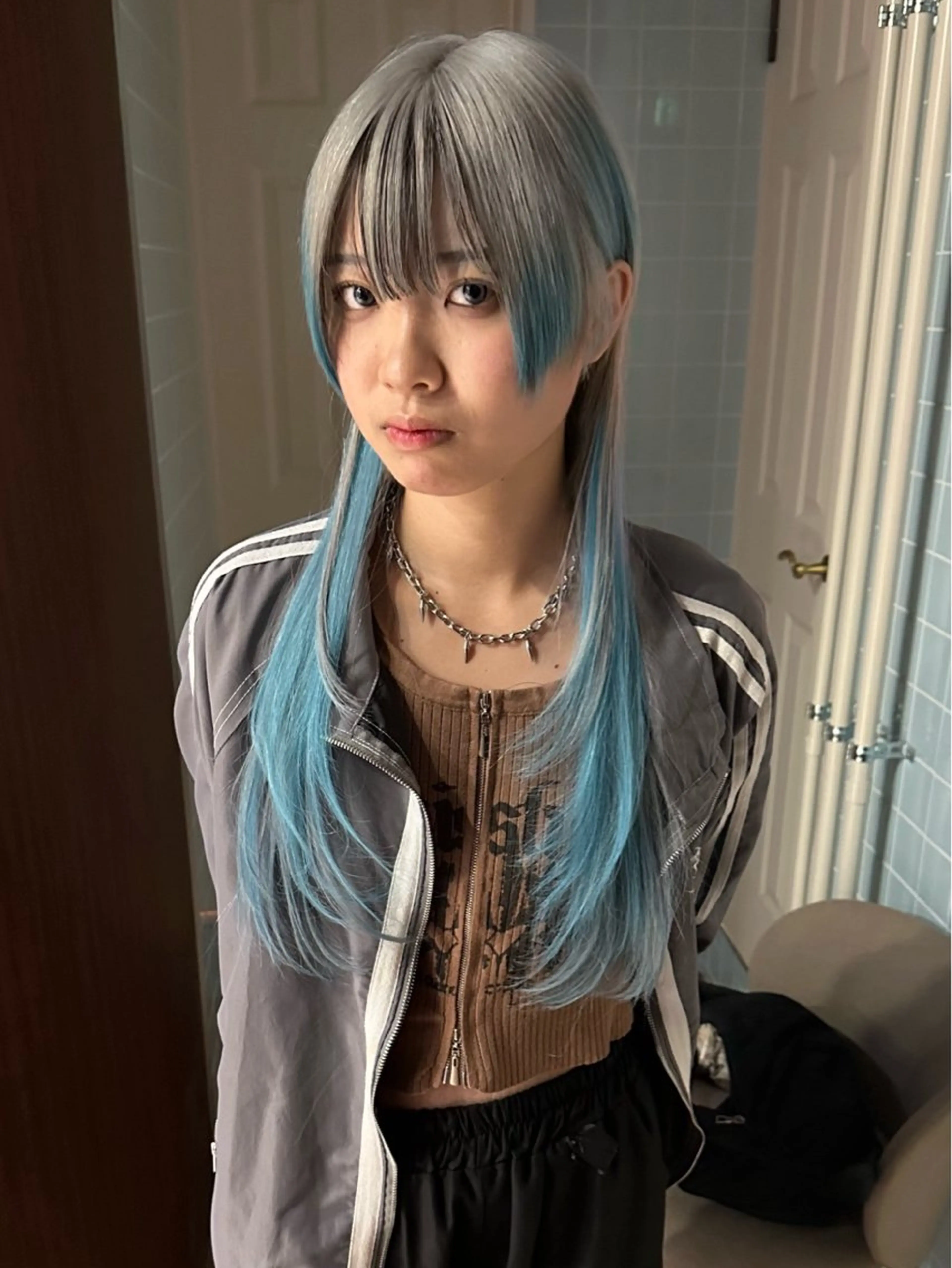 ロング カラー ブリーチ デザインカラー エクステ ロング ウルフカット カット ヘアカラー トリートメント エクステ ウルフ/レイヤー/ 渋谷🔮Yudaiのヘアスタイル