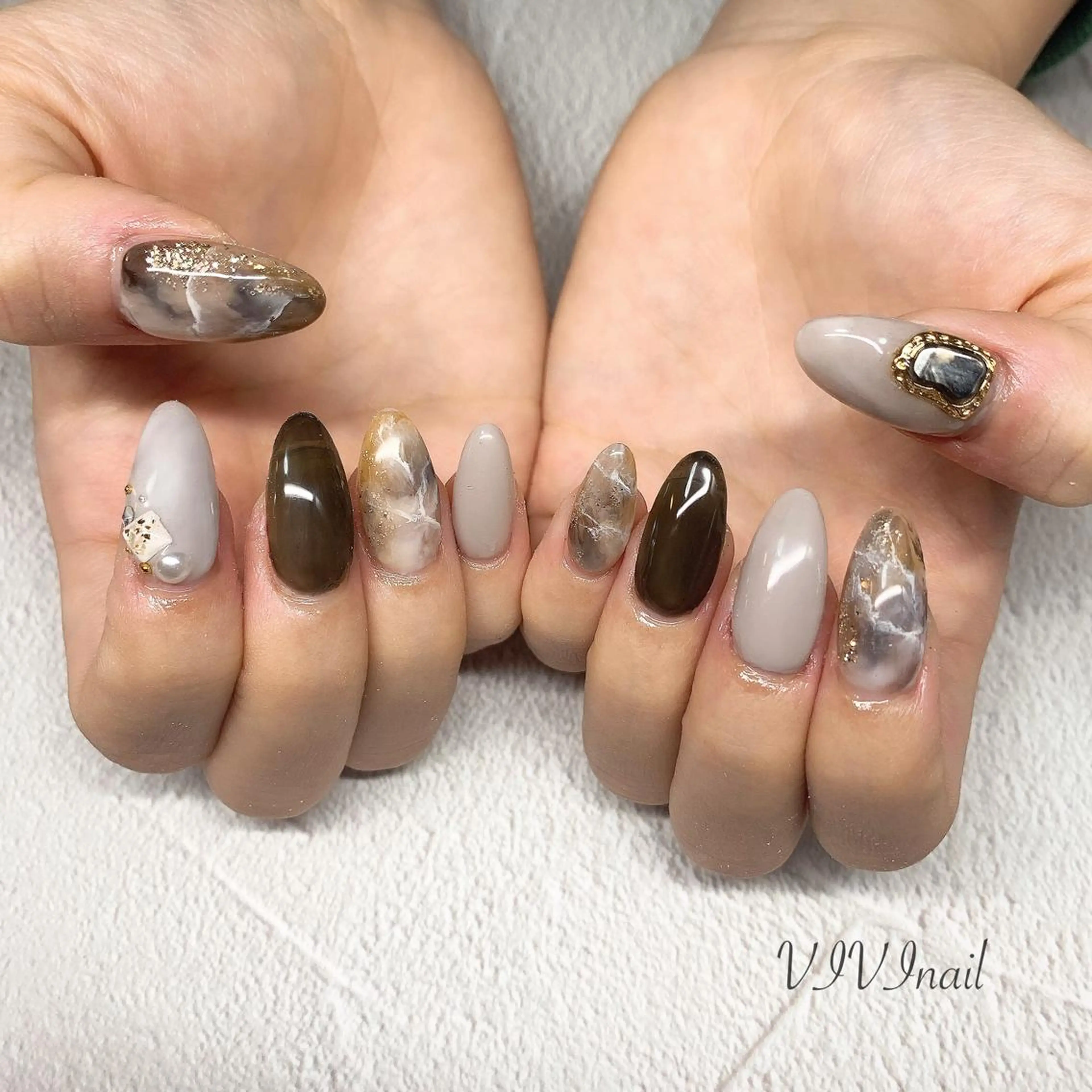 ネイル ニュアンスネイル ハンドネイル vivi nailのネイルデザイン