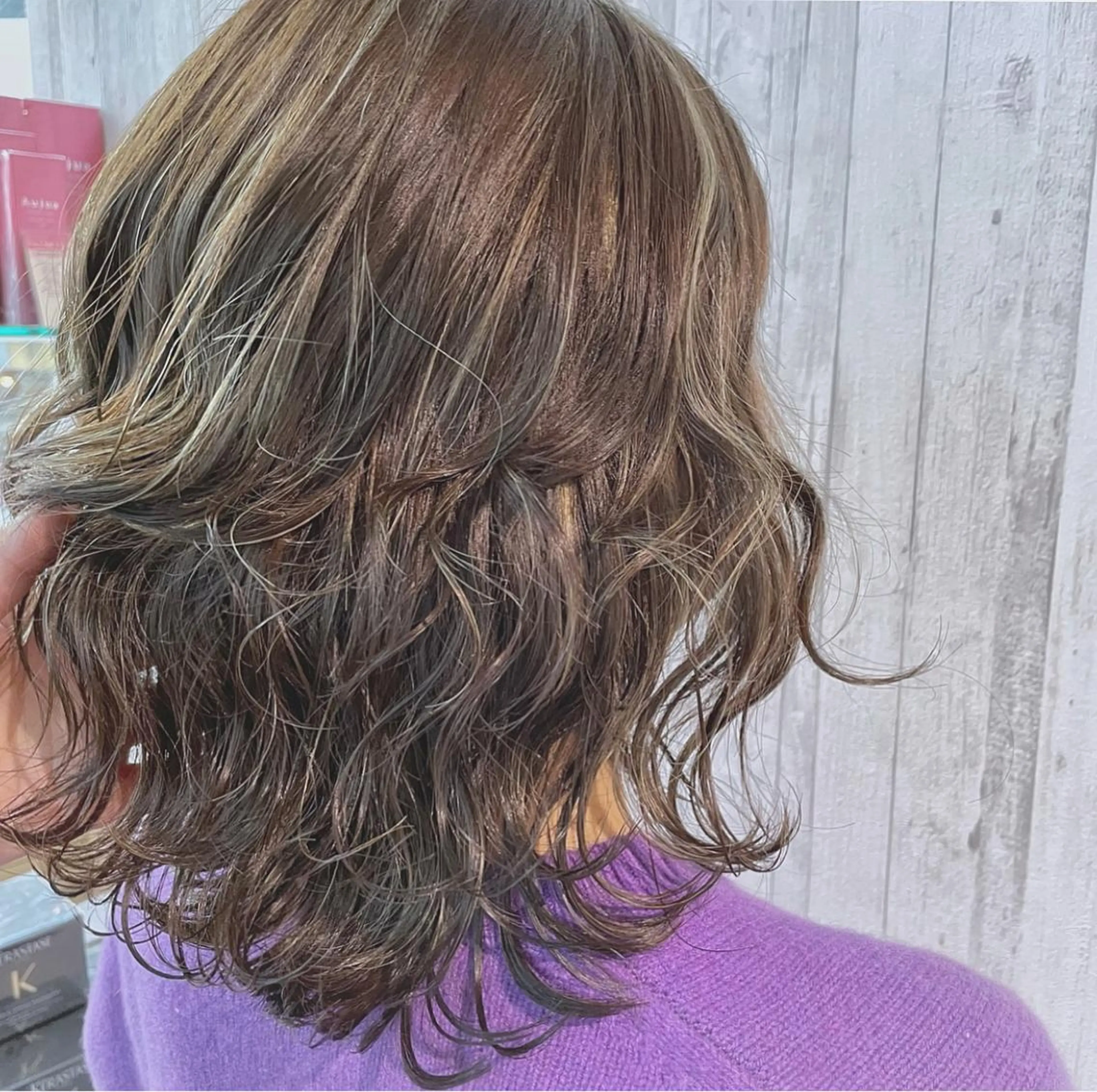 ミディアム カラー カット ヘアカラー トリートメント EMANON新宿南口所属・🦄中性ウルフ ☁️Shiori🦄のヘアスタイル