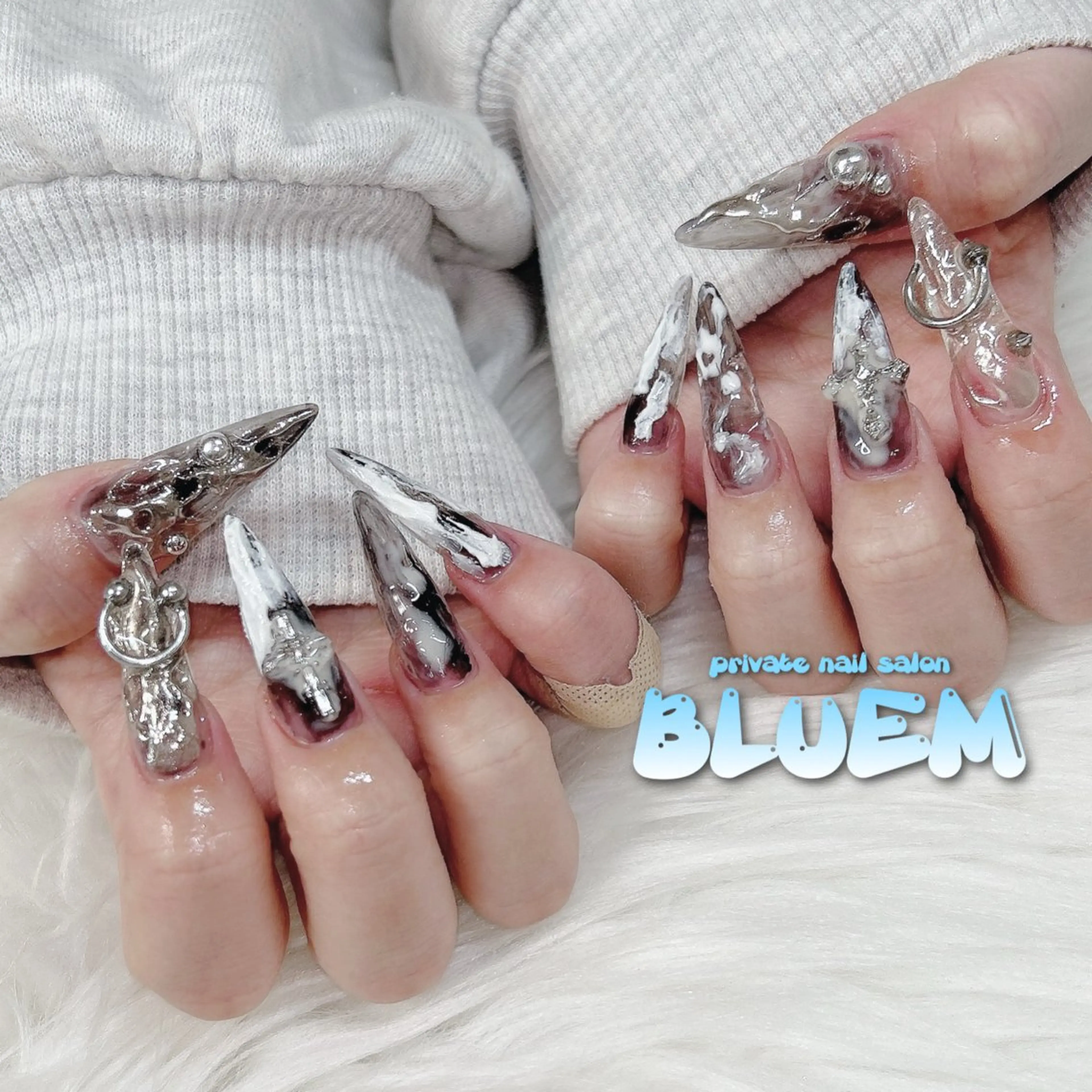 ネイル ハンドネイル BLUEM なな🐶のネイルデザイン