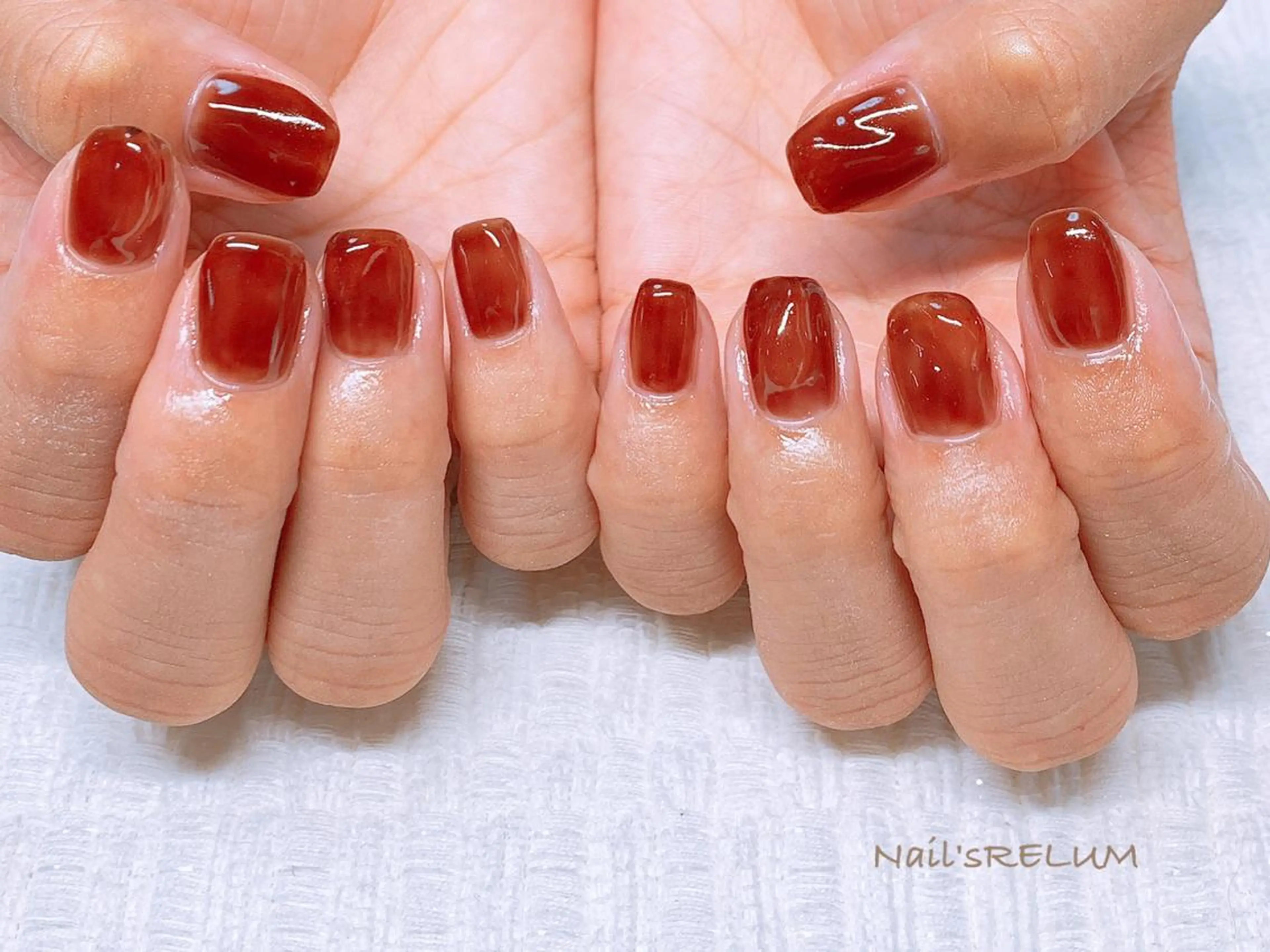 ネイル アートネイル THECOLORS所属・近貞 莉奈のネイルデザイン