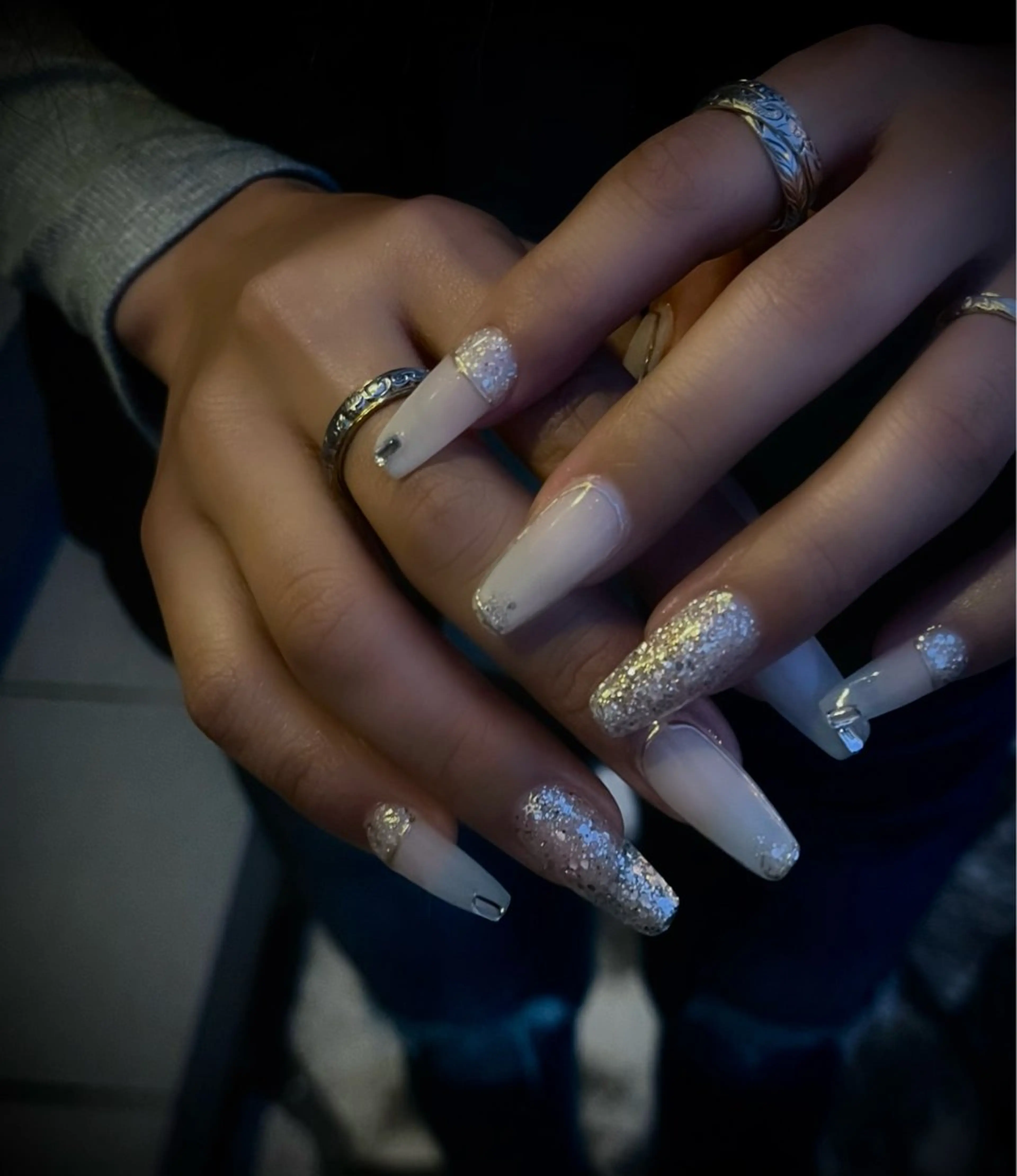 ネイル キラキラネイル マグネットネイル ワンカラーネイル スカルプネイル ワンホンネイル nine.🦋 YUKOのネイルデザイン