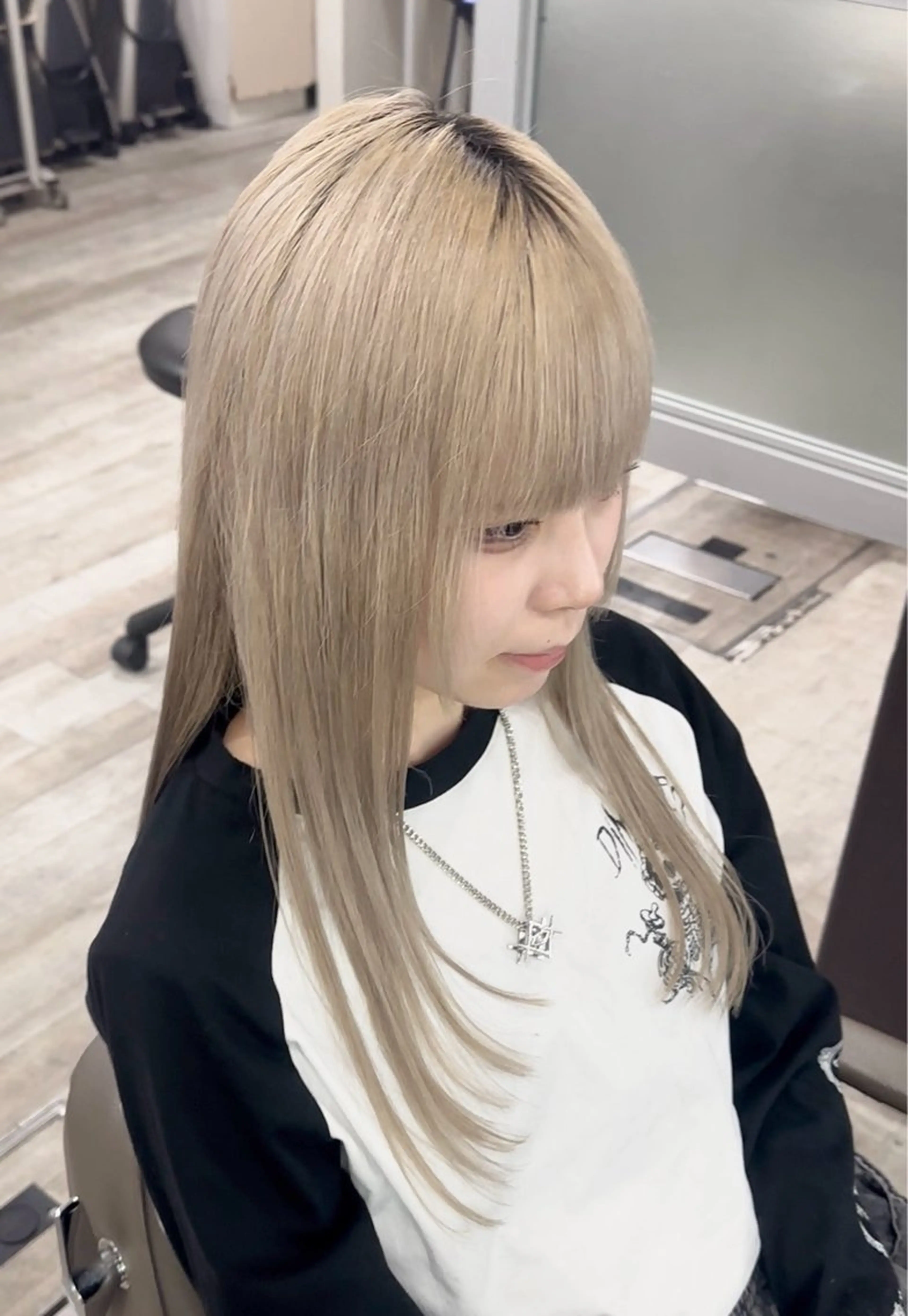 【❤️レディースカット 何でもOK❤️】カット✂️➕ケアシャンプー🫧➕トリートメント🌈の写真