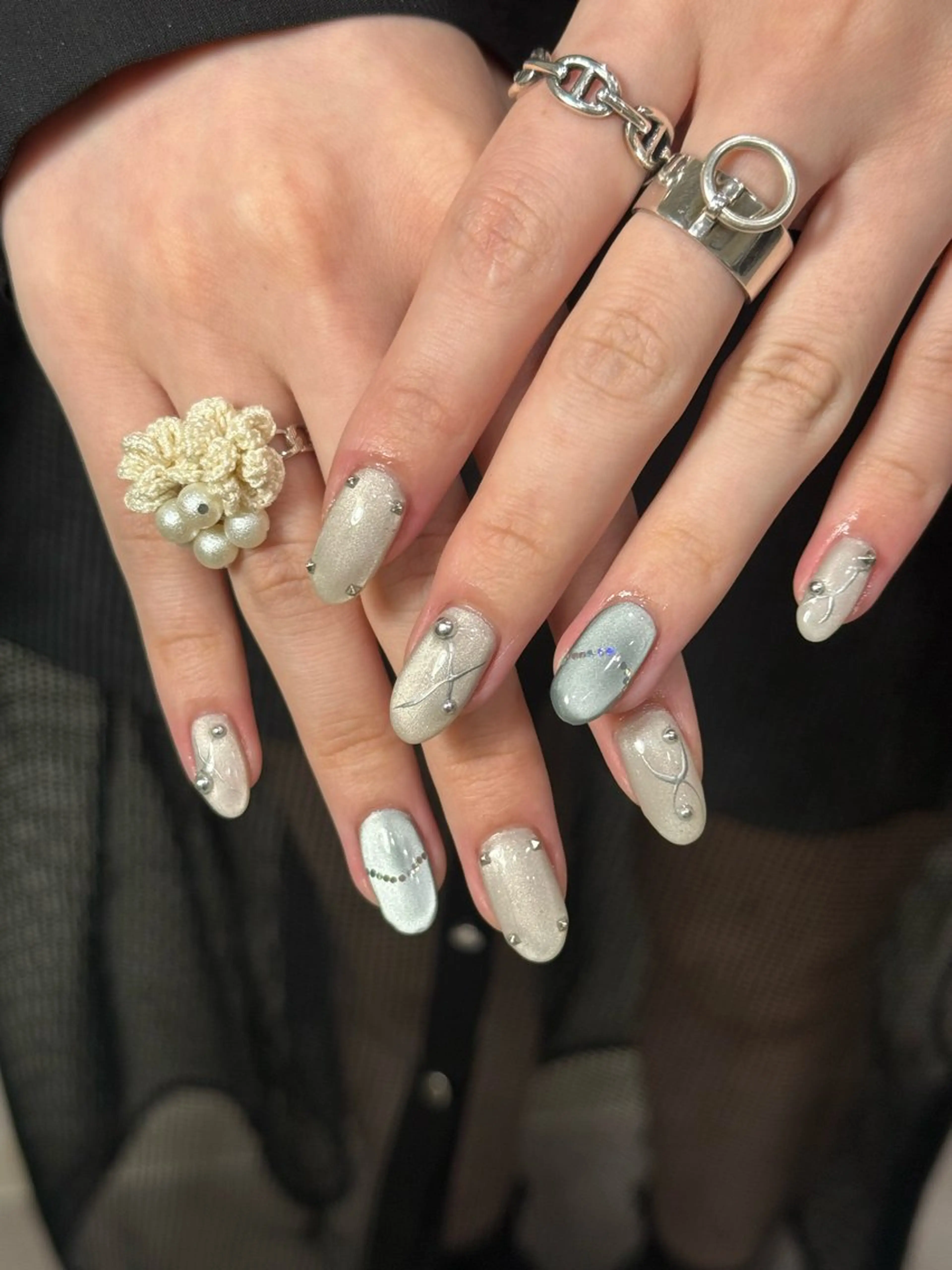 ネイル neouv所属・NEOUV_ mikuのネイルデザイン