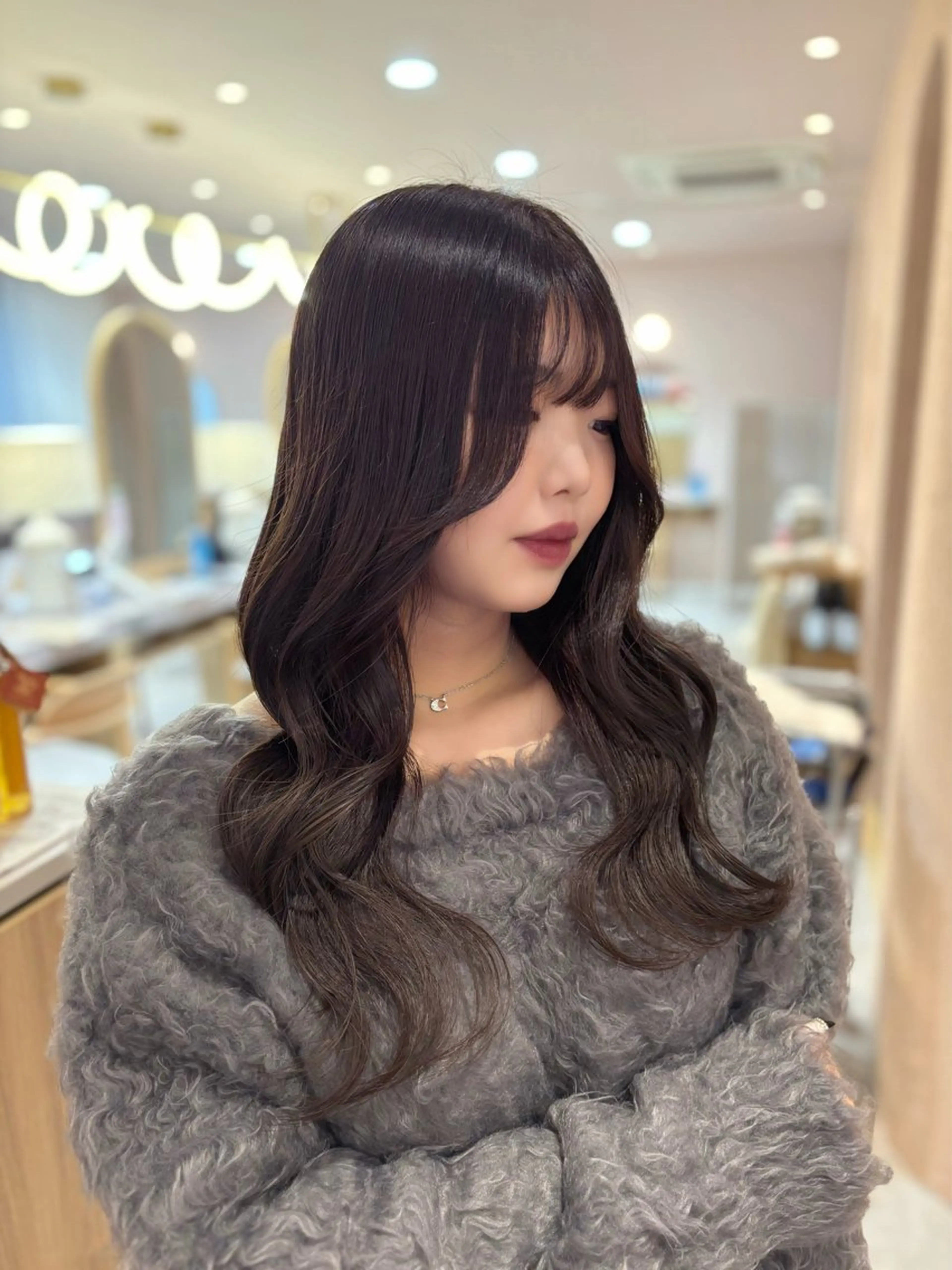 ロング カラー ブラウンカラー チョコレートブラウン ヘアカラー トリートメント merc.谷本 澪のヘアスタイル